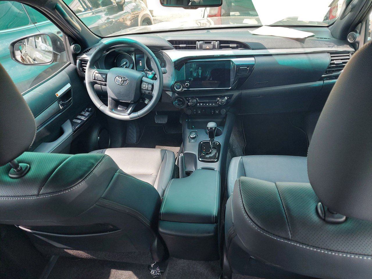 TOYOTA DOUBLECAP MILD HYBRID ባንክ 50/50 ይመቻቻል - Image