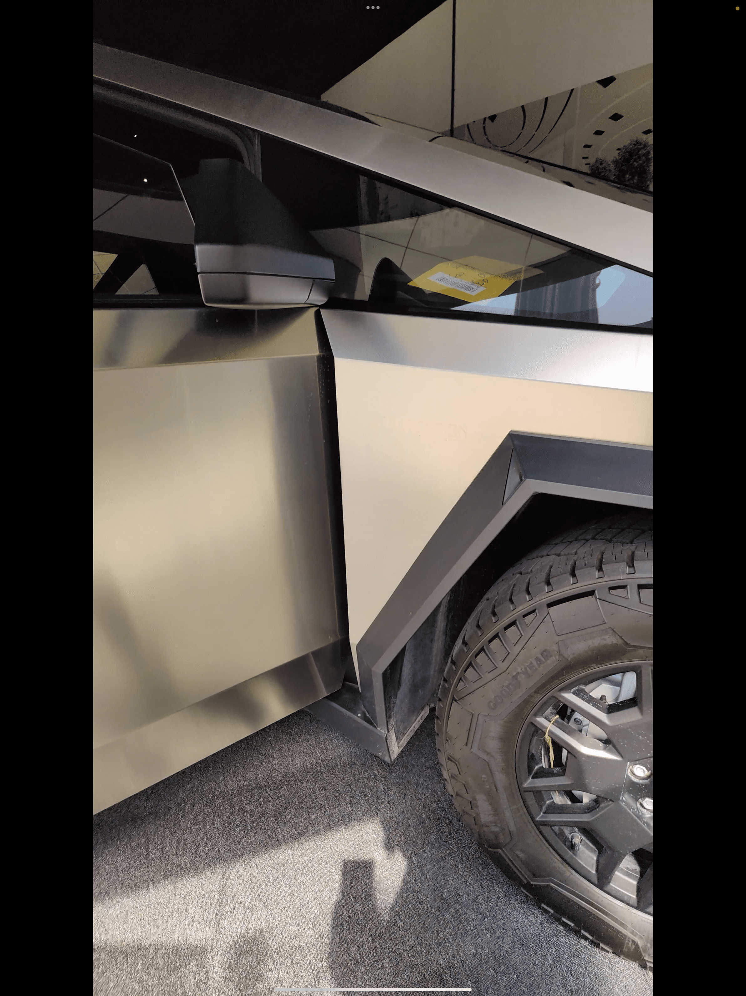 Tesla CyberTruck - Image