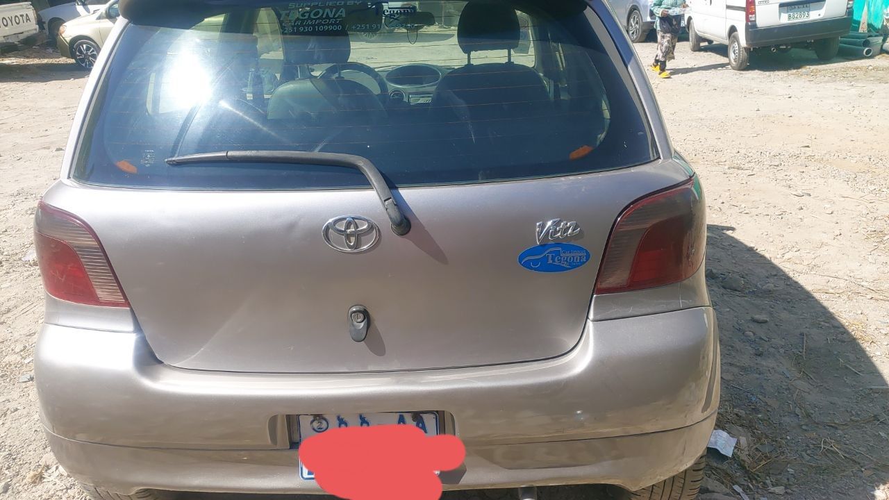 TOYOTA VITZ 2001 - Image