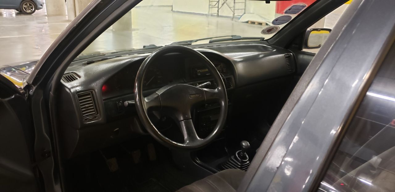 Toyota corolla hatchback - Image