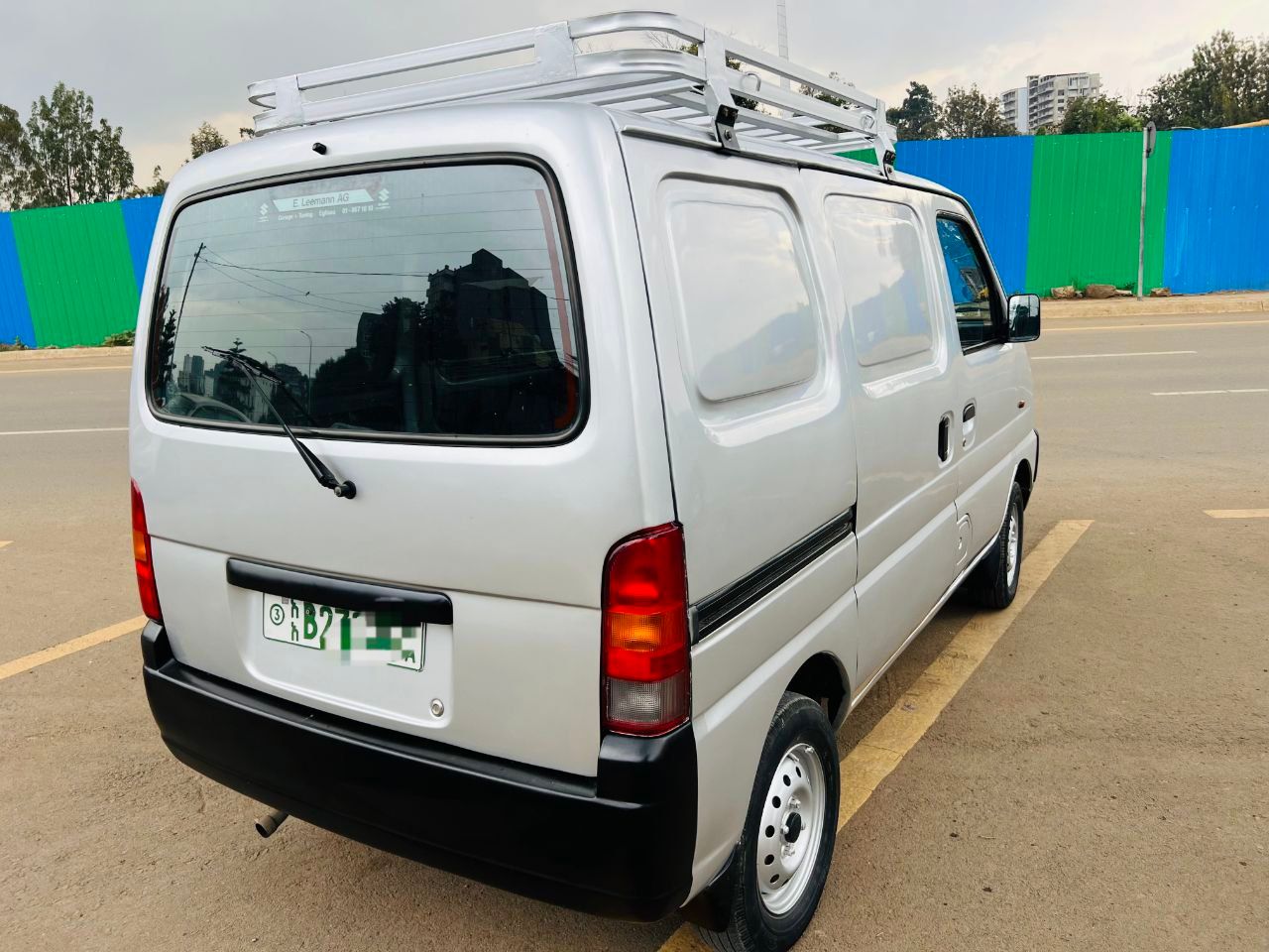 Suzuki carry 1.3 , 4 ፒስተን  1.3 million neg. ባንክ ይመቻቻል - Image