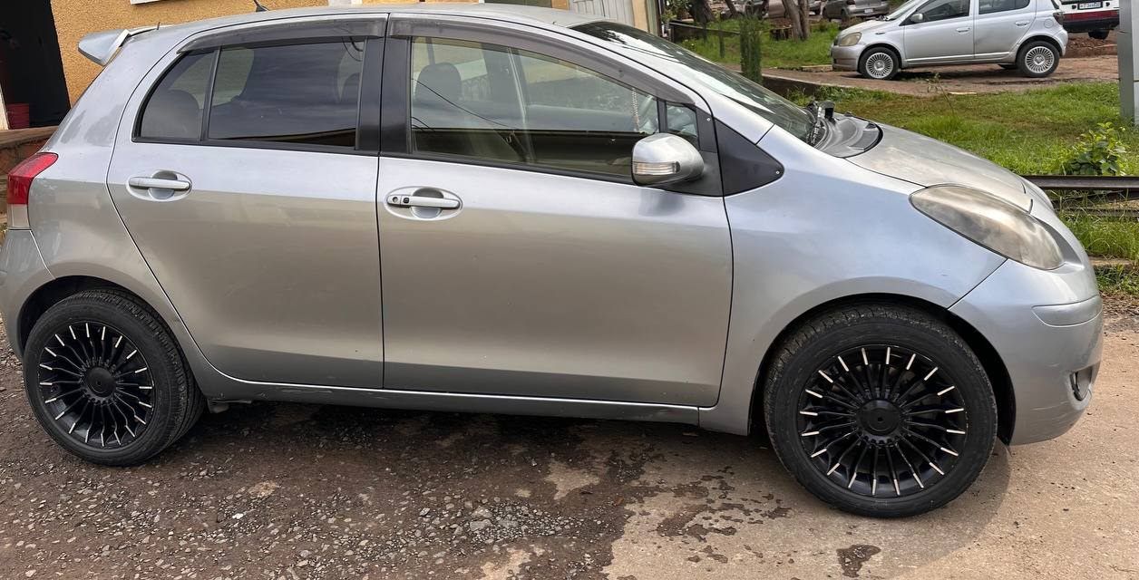 Toyota Yaris 2010 - Image