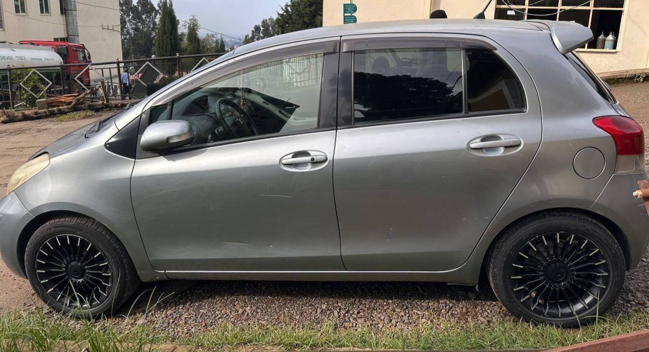 Toyota Yaris Compact 2010