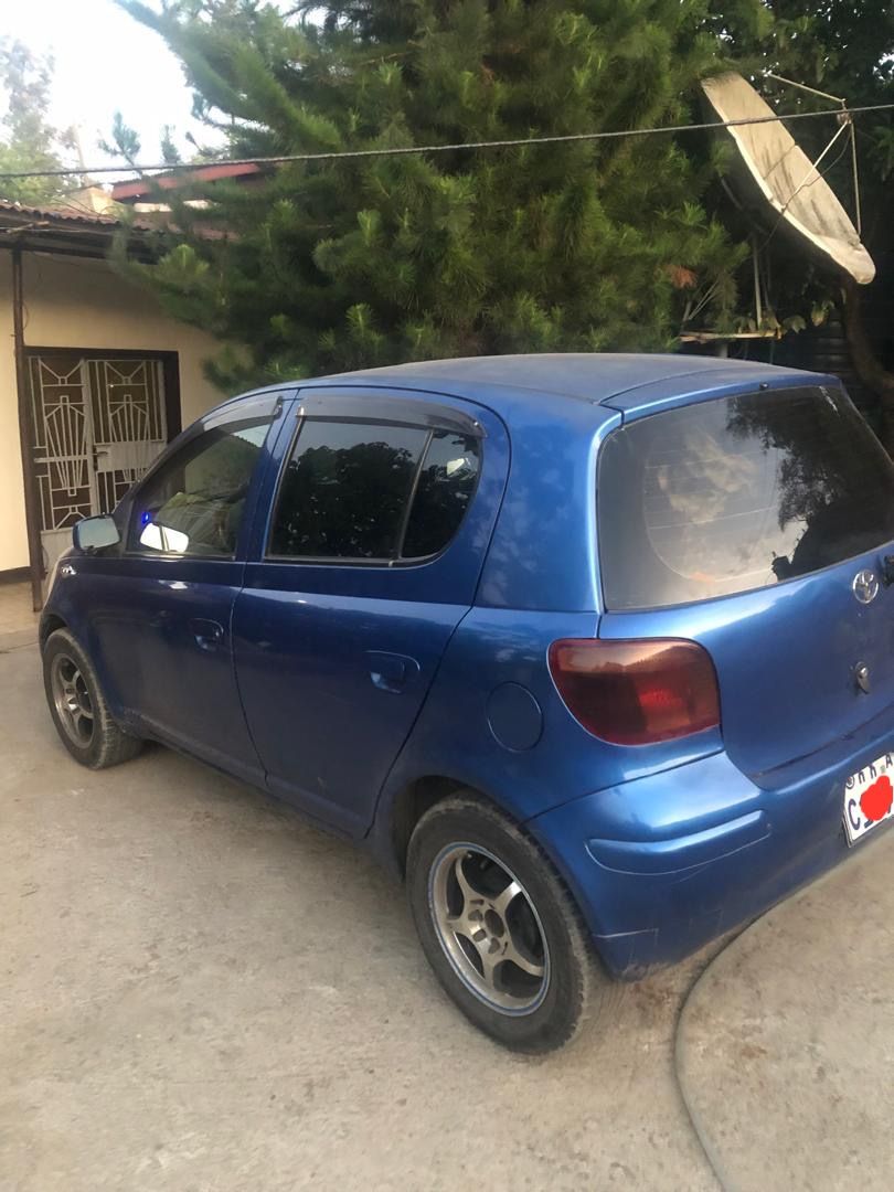 Toyota Vitz  - Image