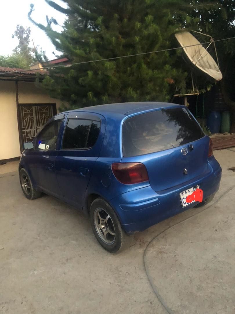 Toyota Vitz  - Image