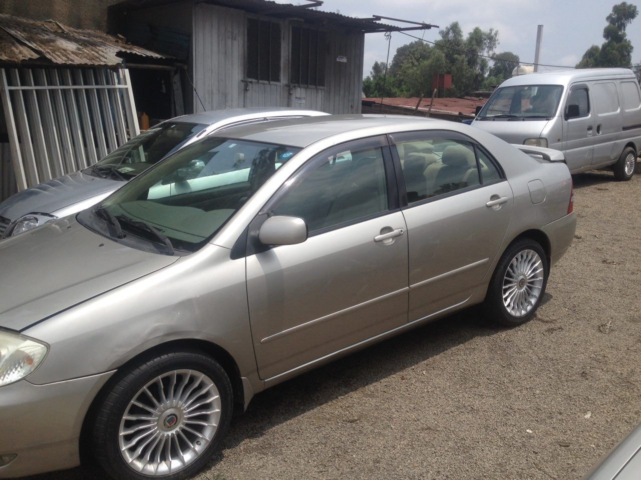 toyota corolla  - Image