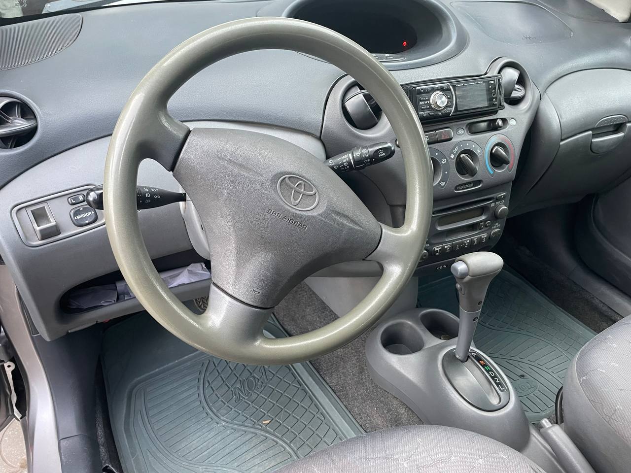Vitz - Image