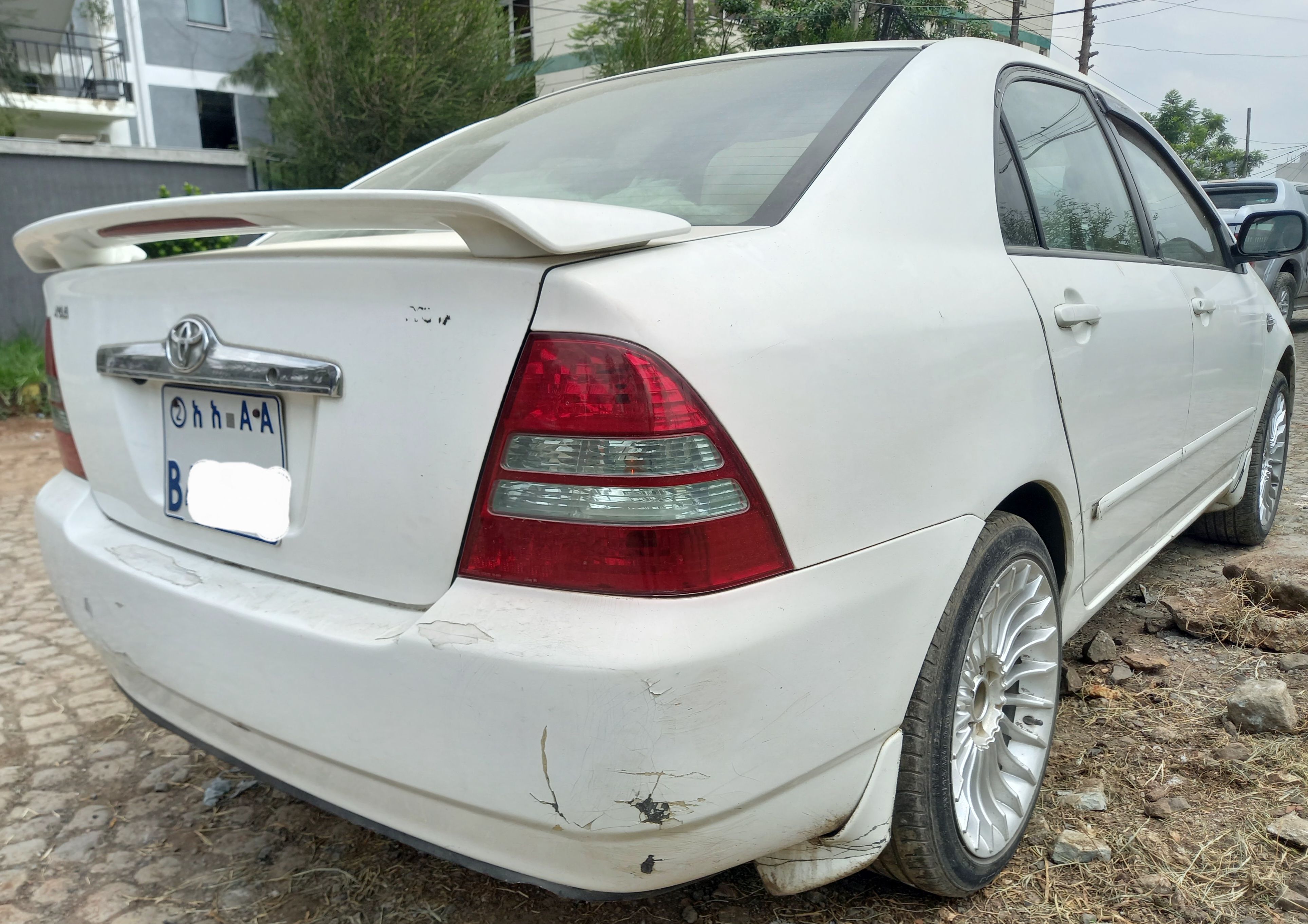 Toyota Corolla (ያልዞረ) - Image