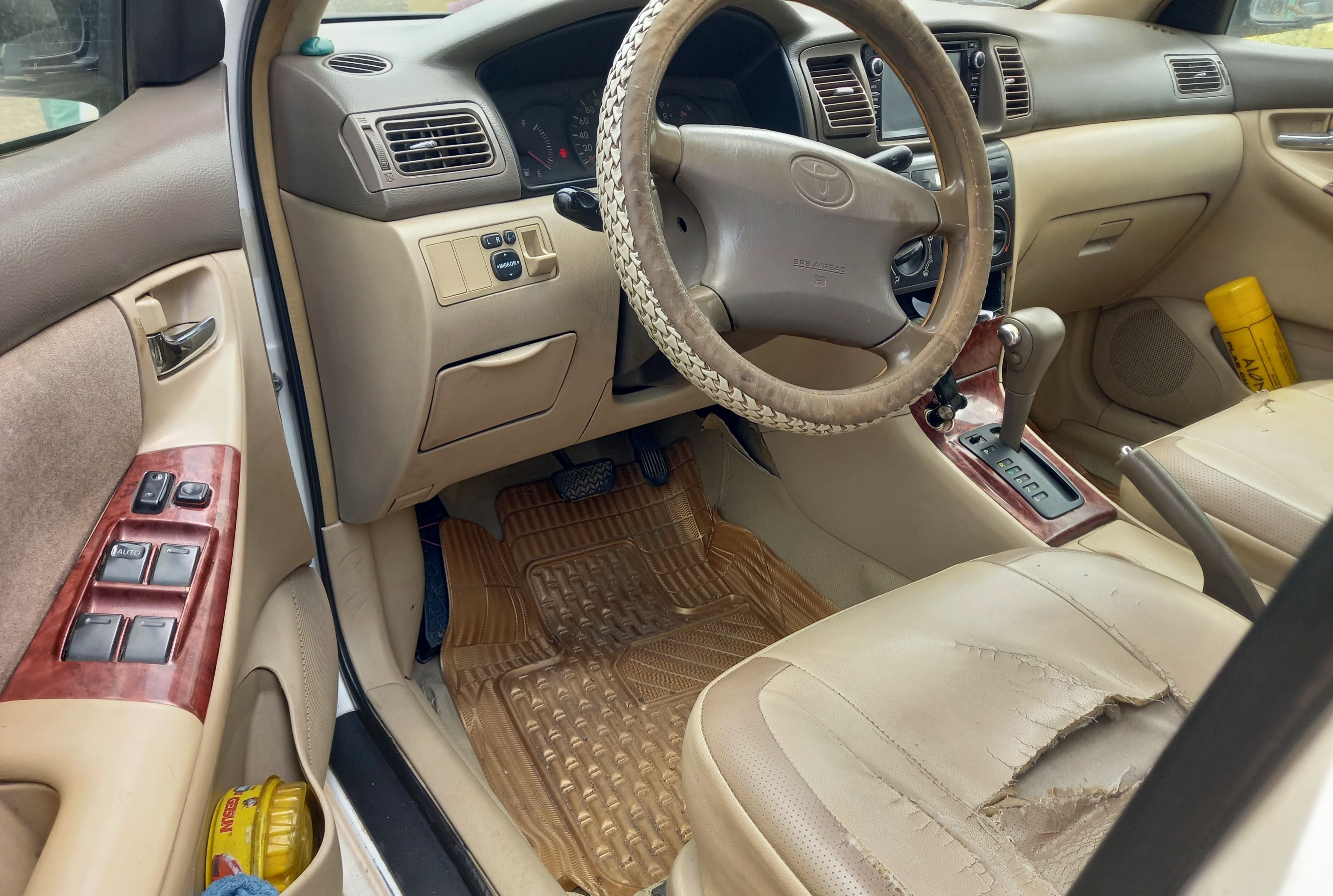 Toyota Corolla (ያልዞረ) - Image