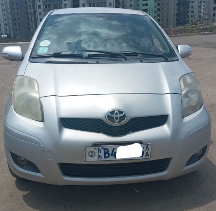 Toyota Yaris Compact