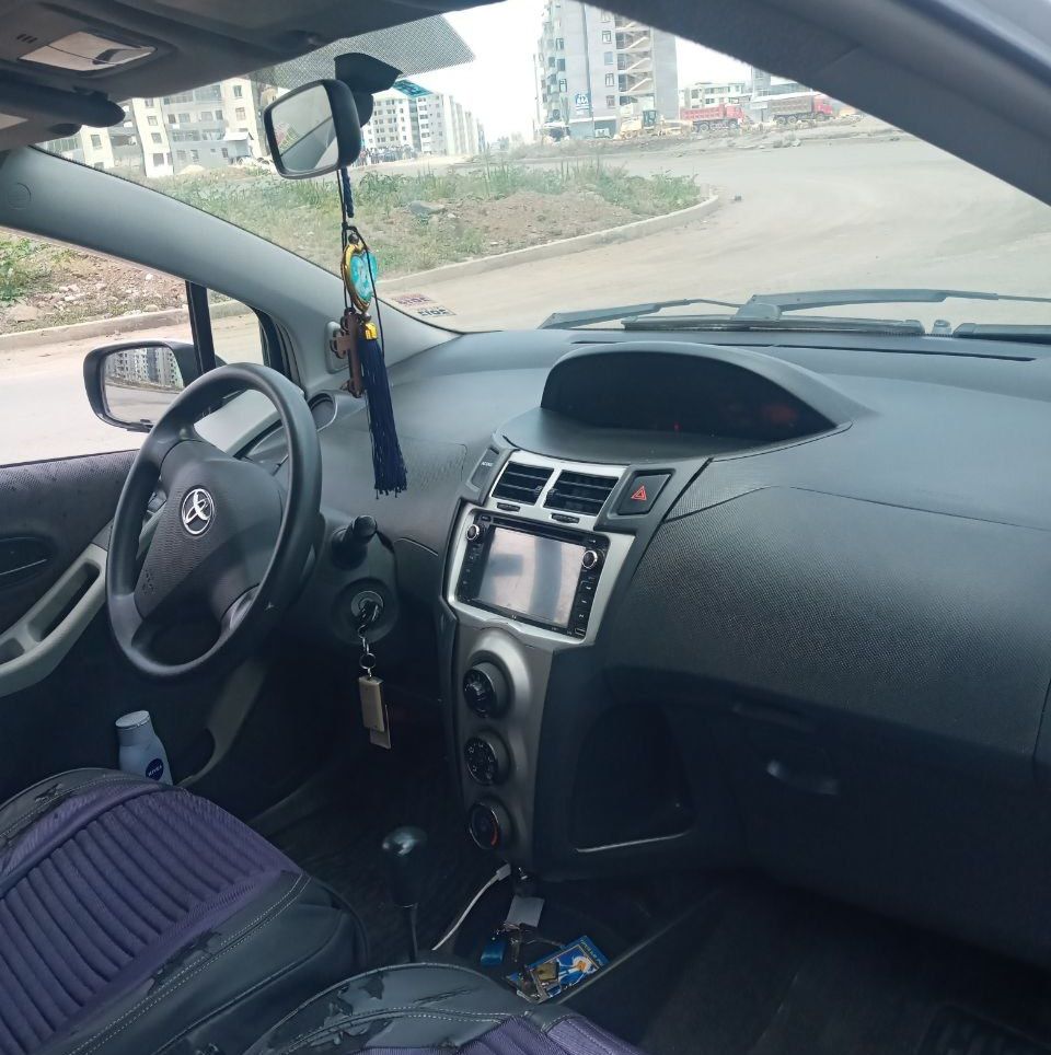 Toyota Yaris Compact - Image