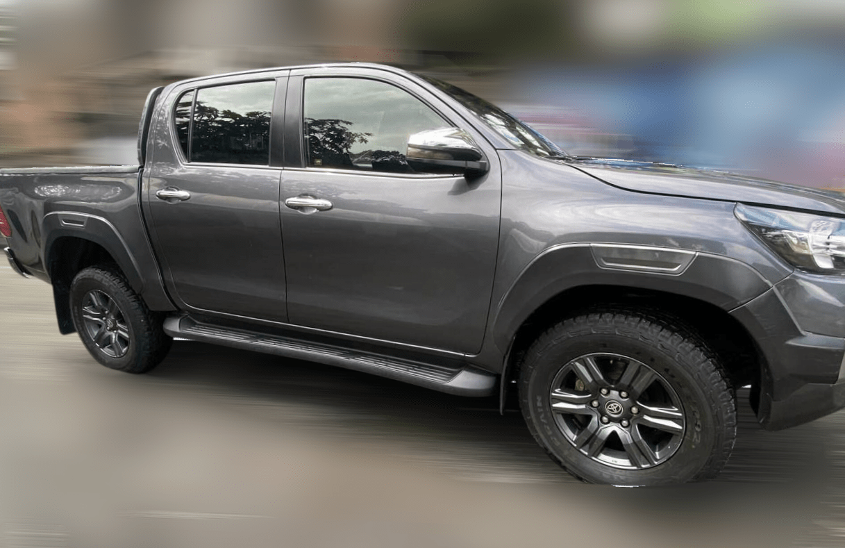 Toyota Hilux Invincible - Image