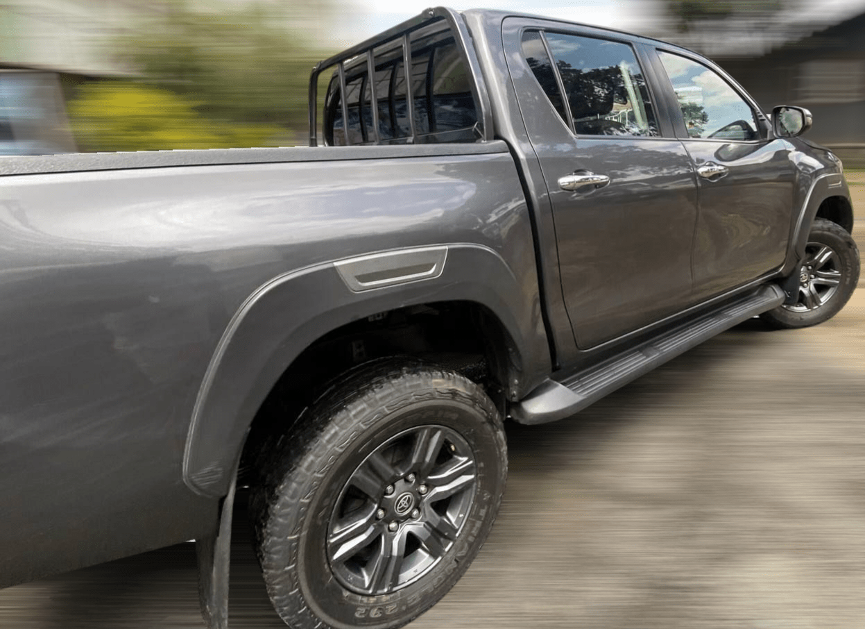 Toyota Hilux Invincible - Image