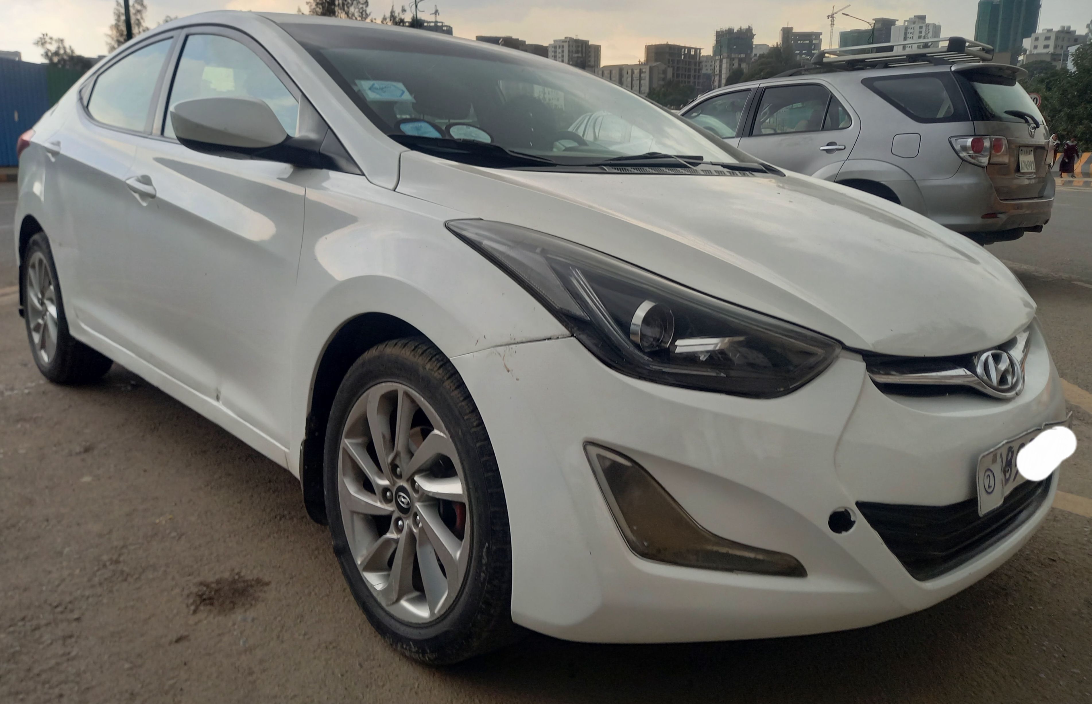 Hyundai Elantra - Image