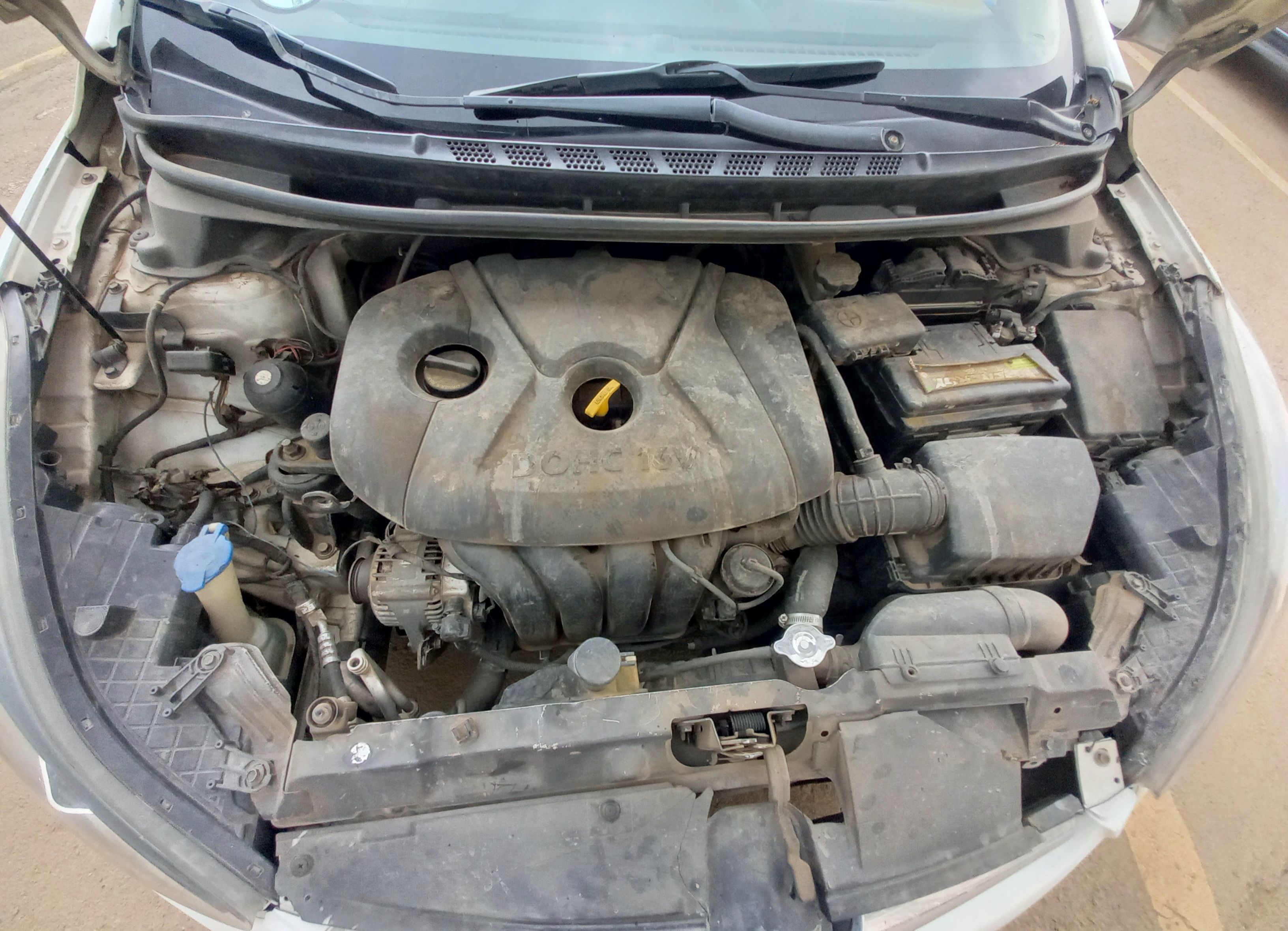 Hyundai Elantra - Image