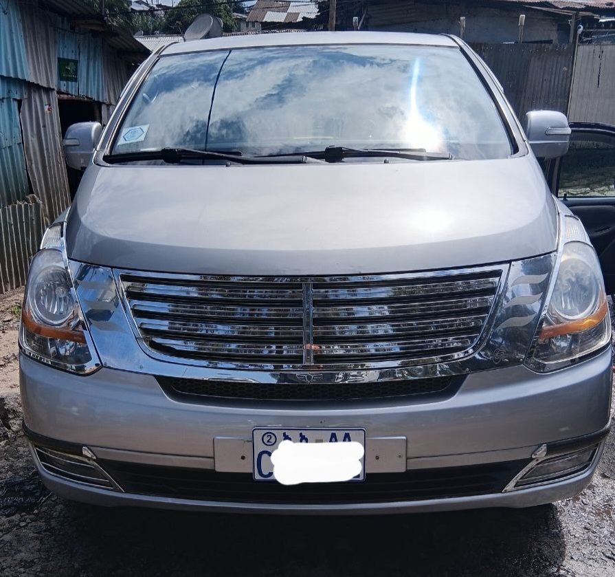 Hyundai Starex - Image