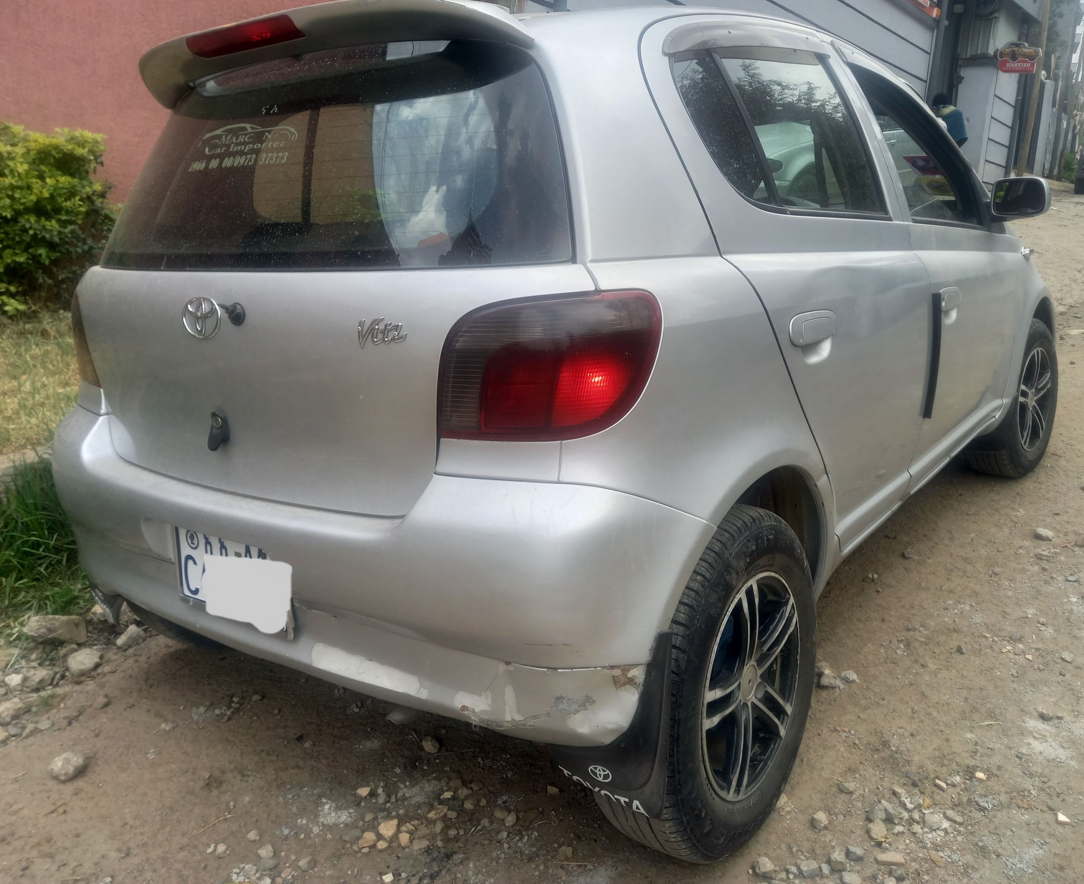 Toyota Vitz - Image