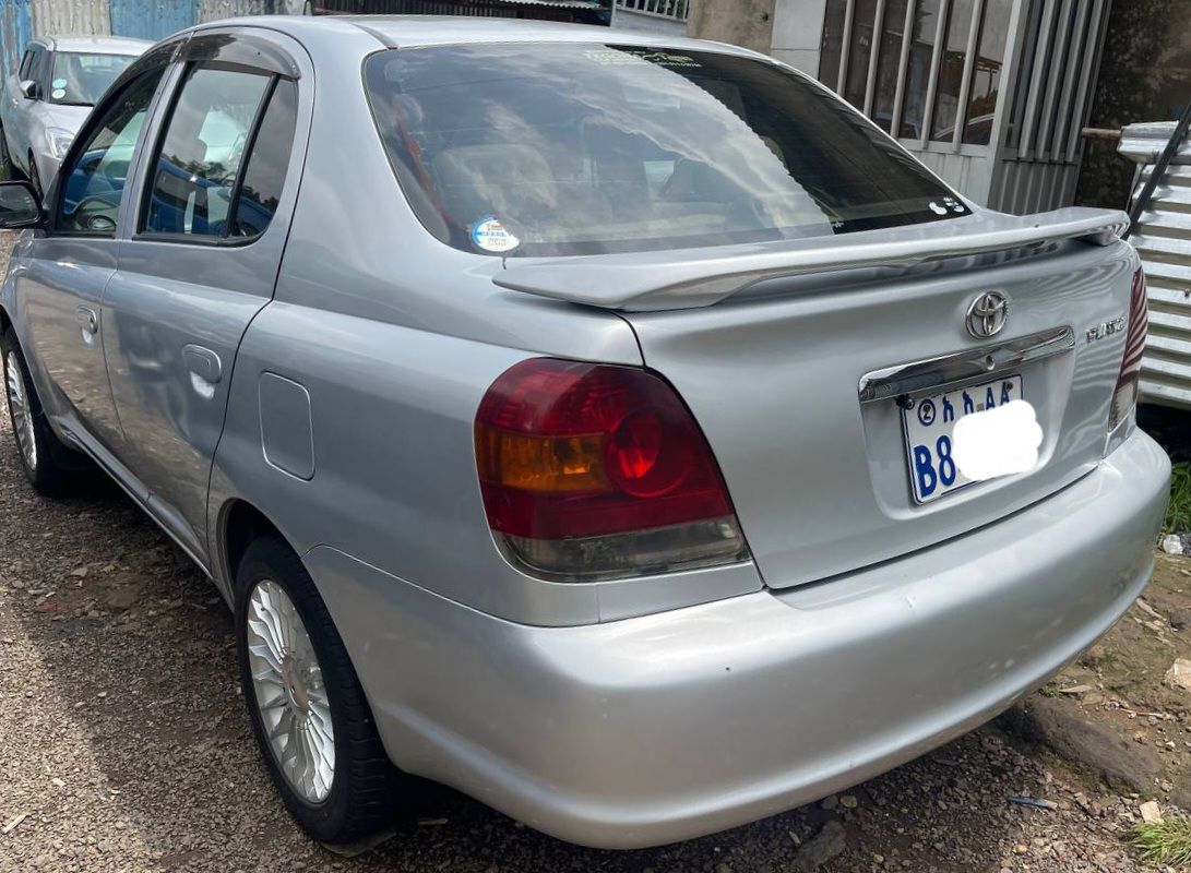 Toyota Platz (Real) - Image