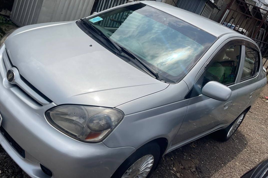 Toyota Platz (Real) - Image