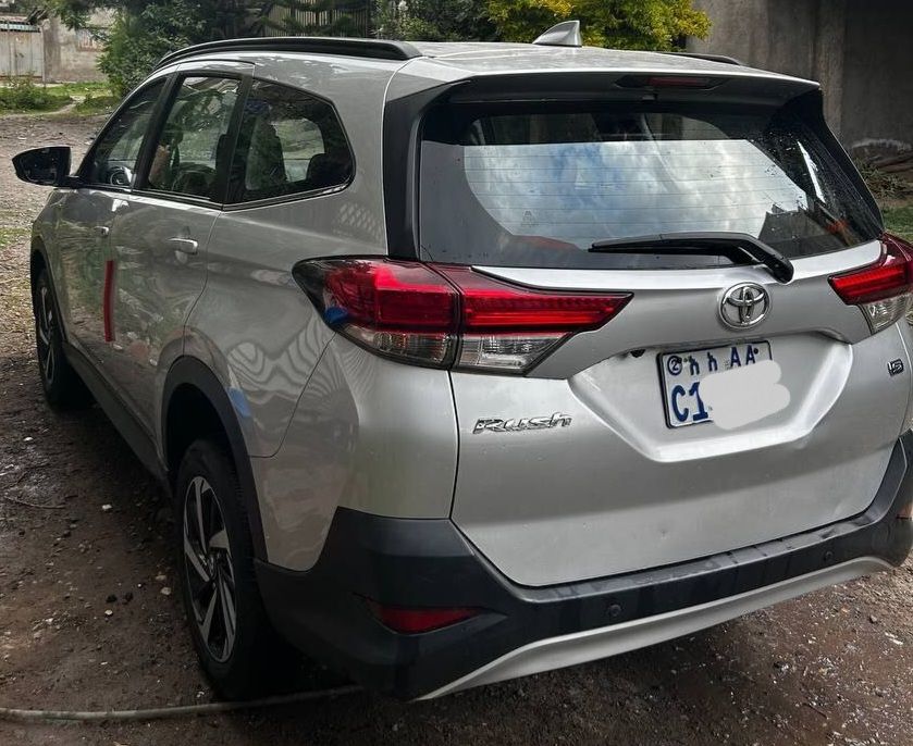 Toyota Rush (G) - Image