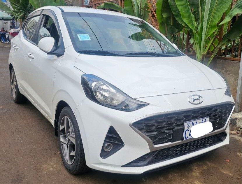 Hyundai Grand i10 (2023 Real)