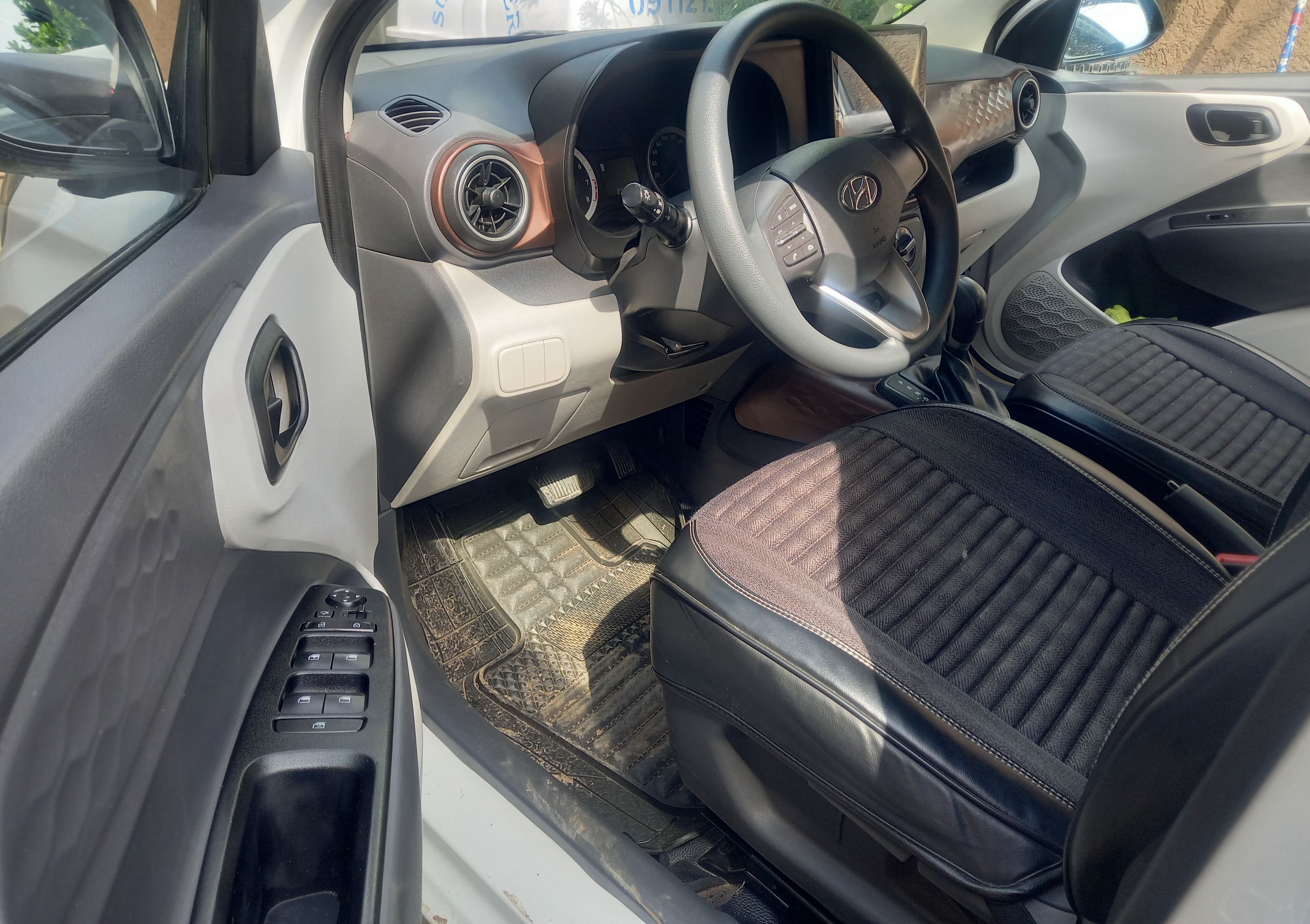 Hyundai Grand i10 (2023 Real) - Image