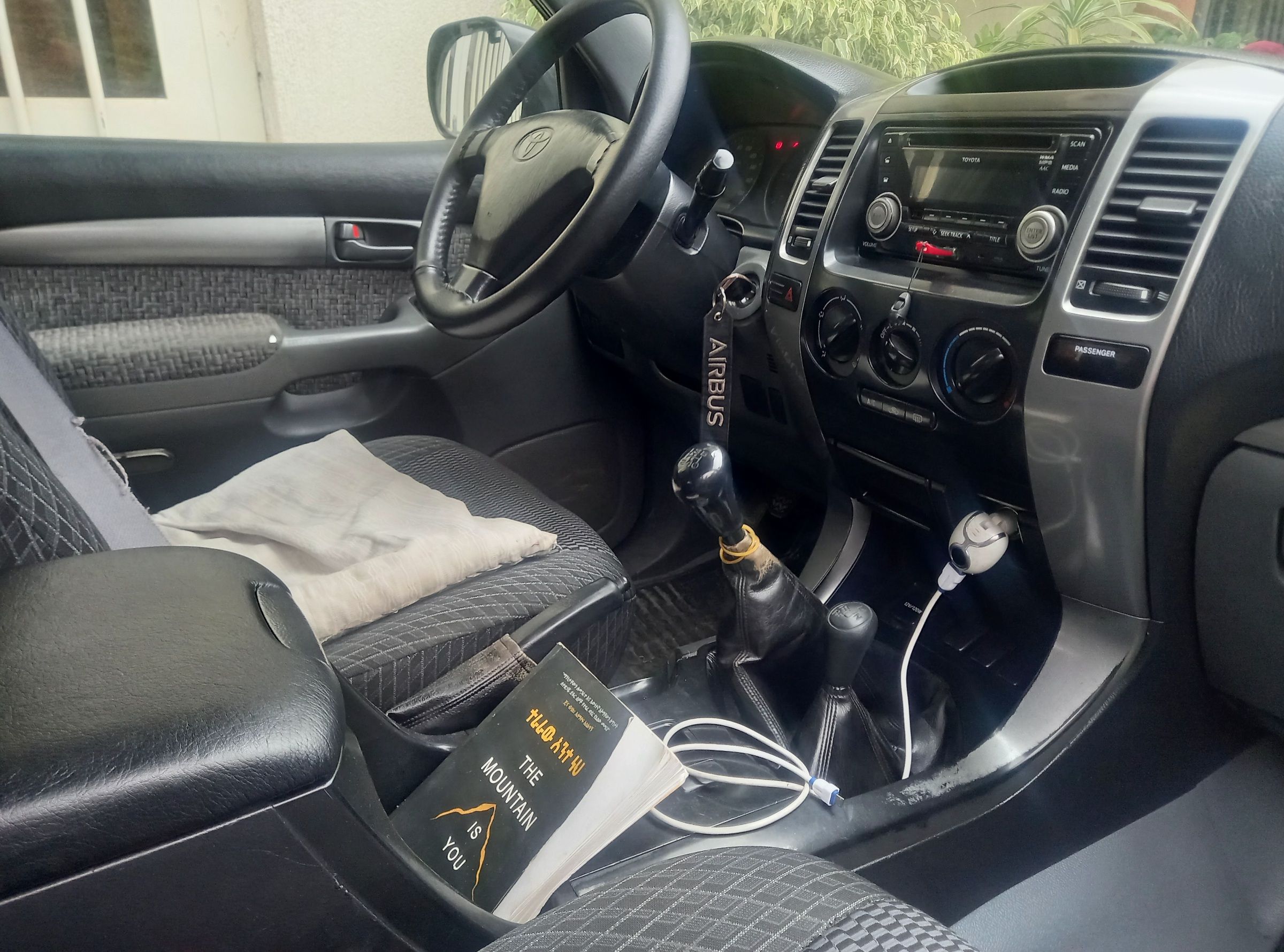 Toyota Prado 5L (7 Seats) - Image