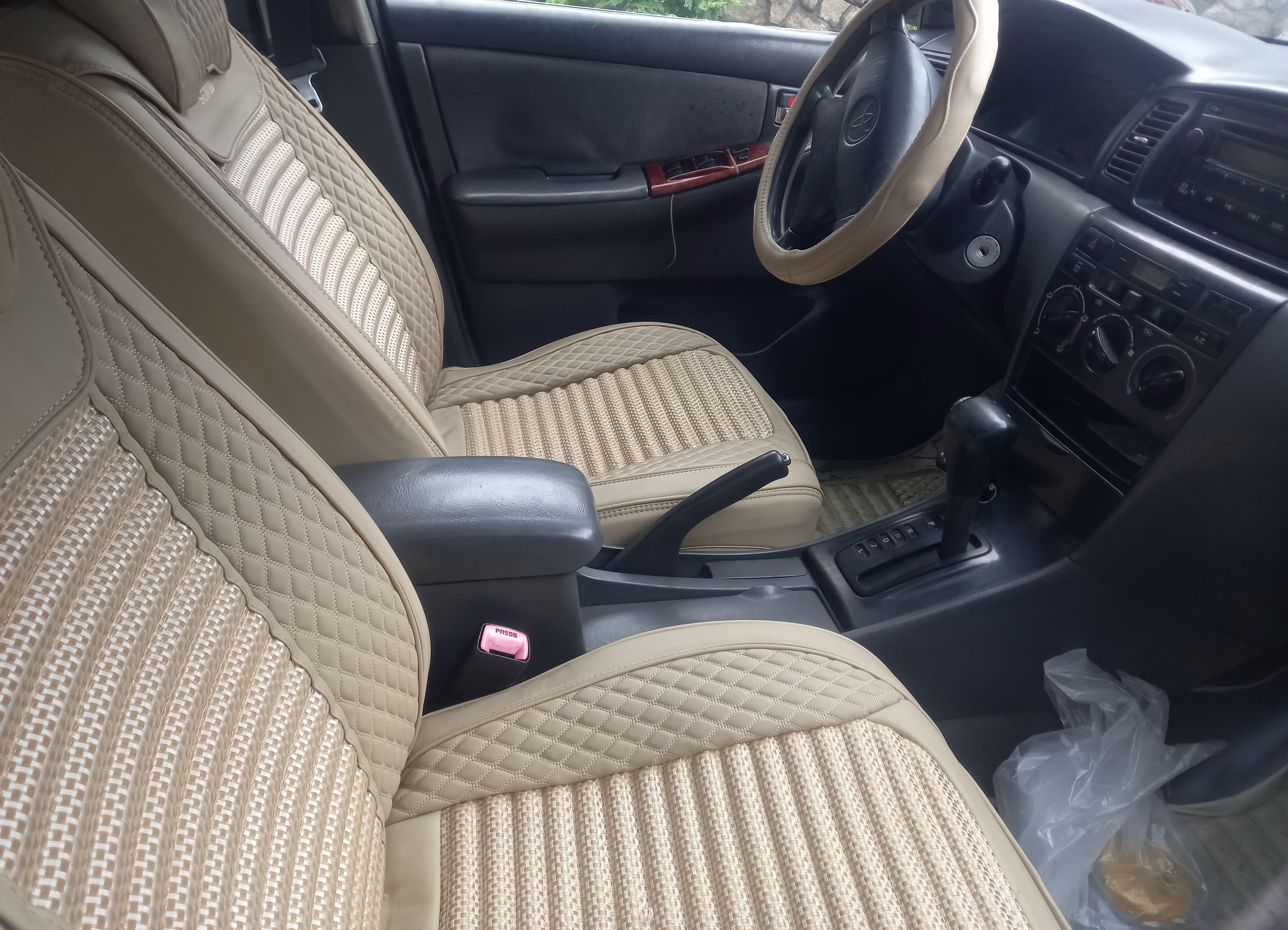 Toyota Corolla (ያልዞረ) - Image