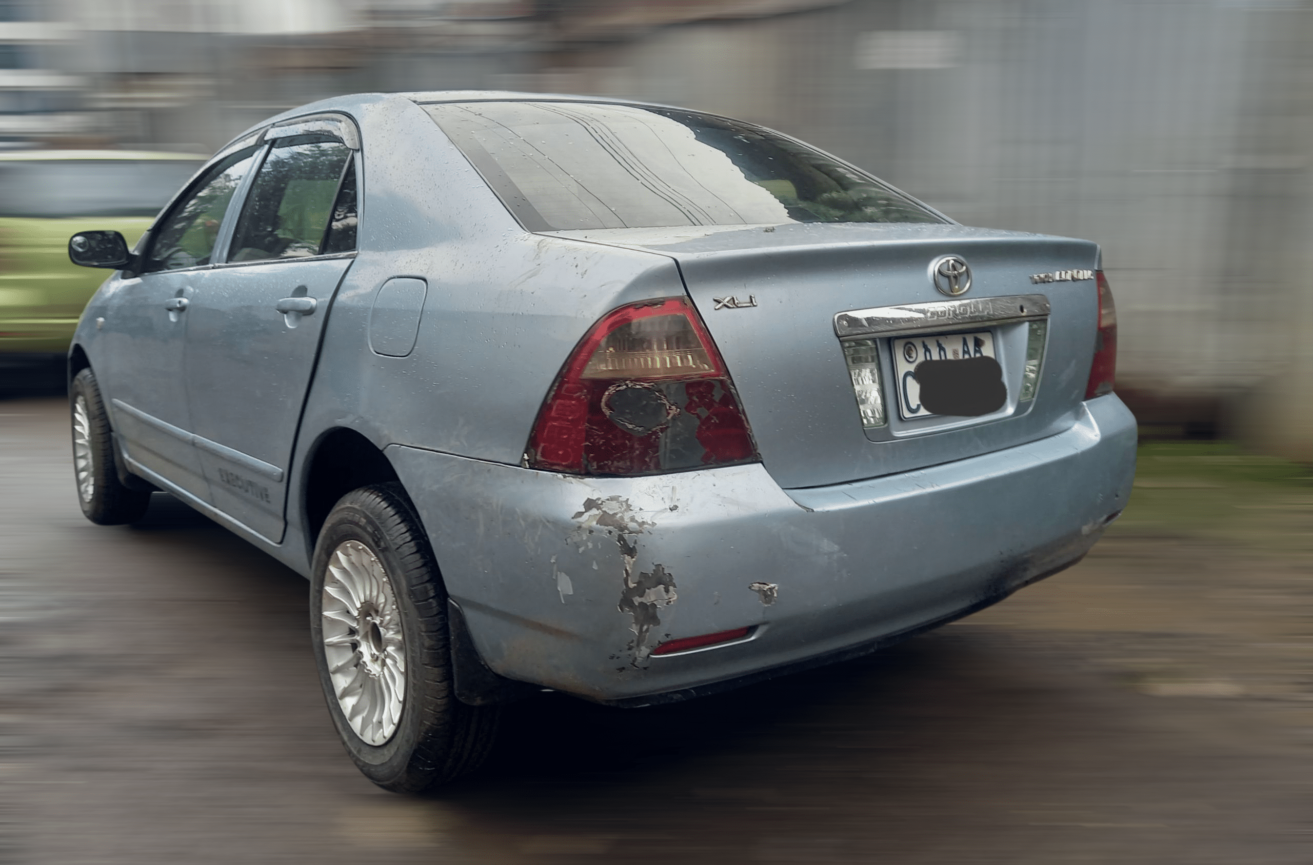 Toyota Corolla (ያልዞረ) - Image