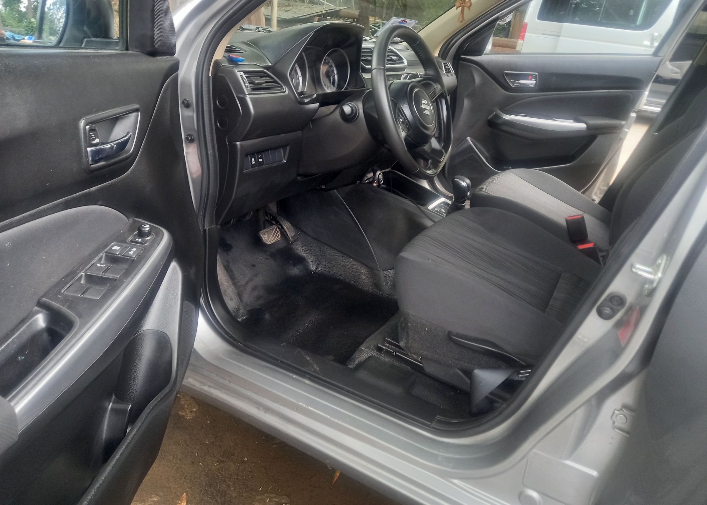 Suzuki Dzire Real - Image