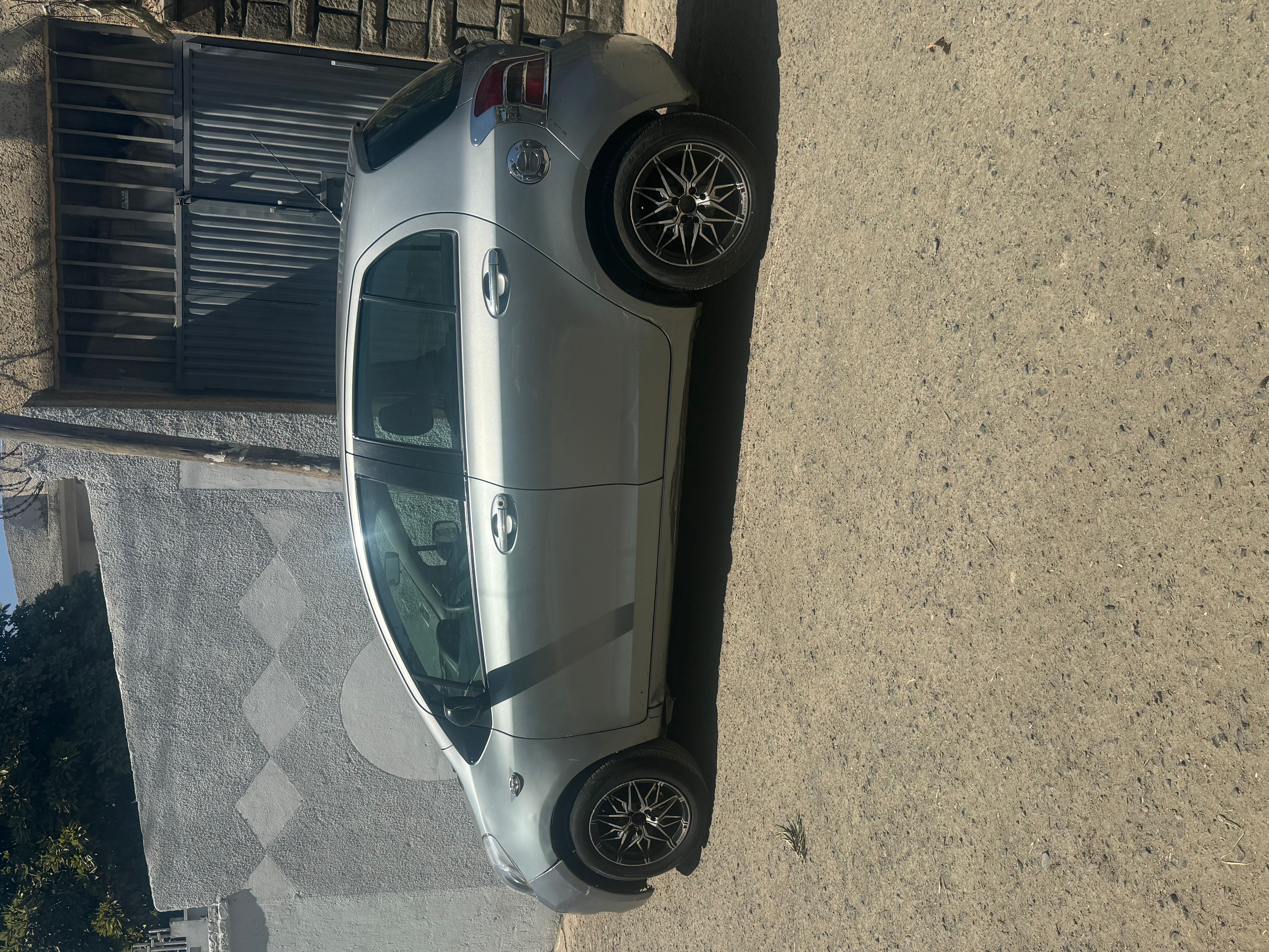 2008 Toyota Yaris compact  - Image