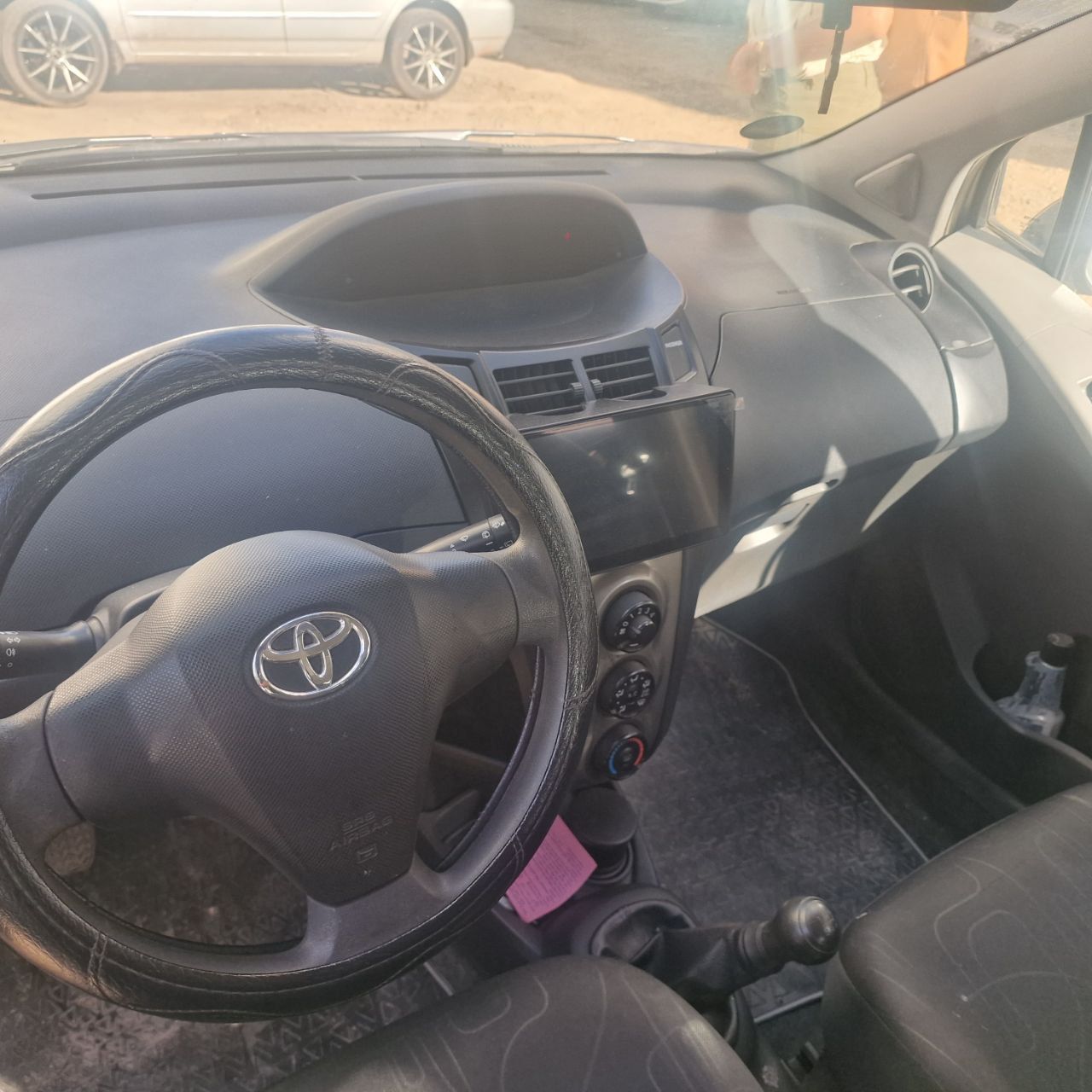 yaris compact 2009 - Image