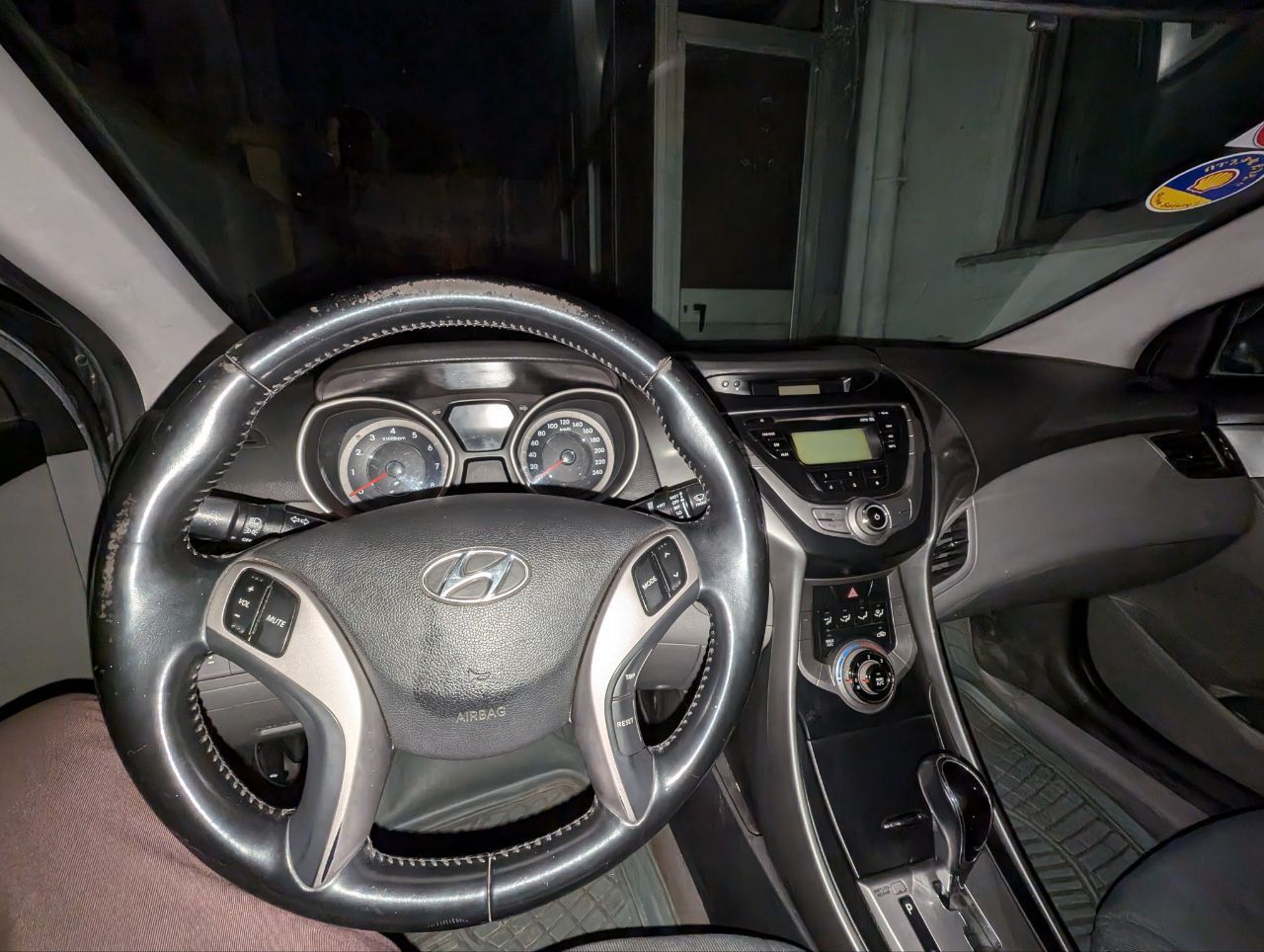 Hyundai Elantra - Image