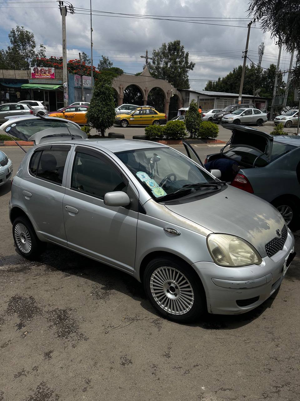 TOYOTA VITZ 2004 - Image