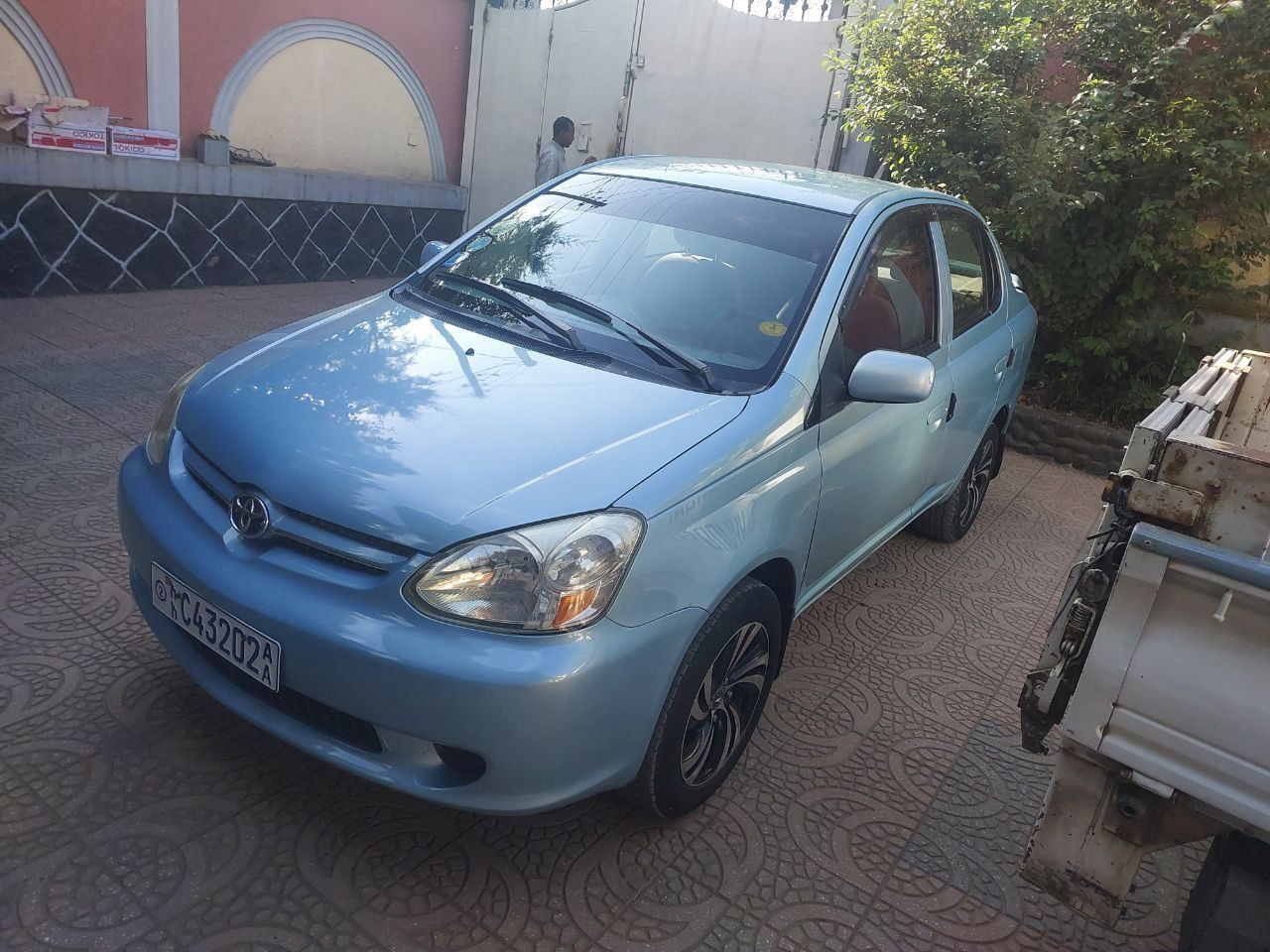 Toyota Platz  - Image