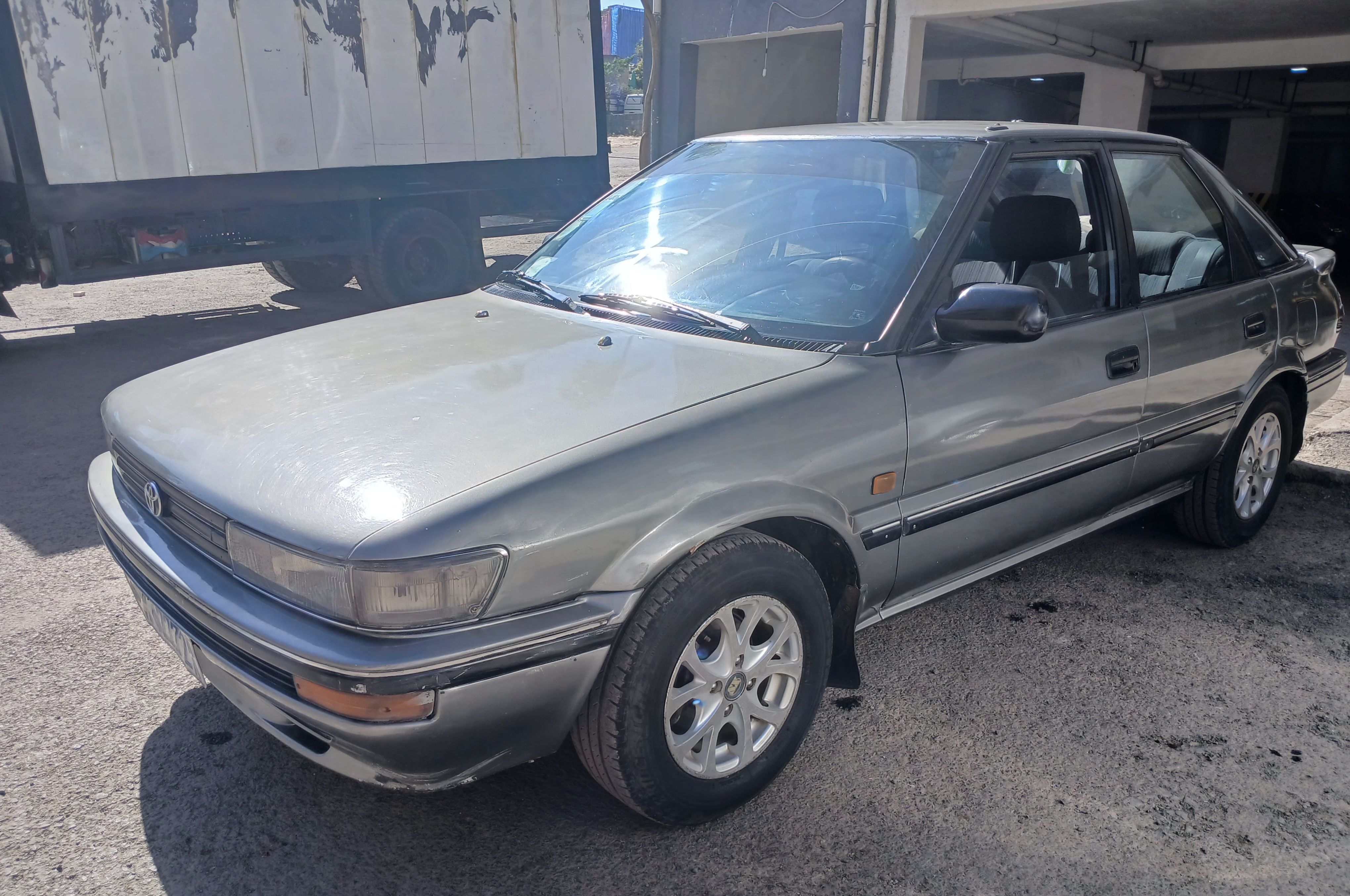 Toyota hatchback 1990 - Image