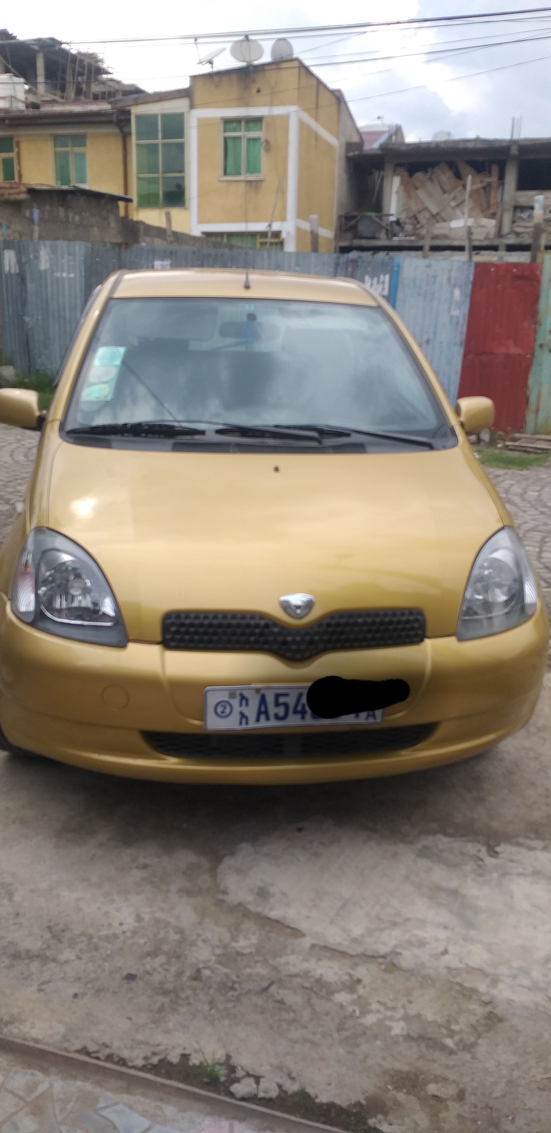 Toyota Vitz 2001