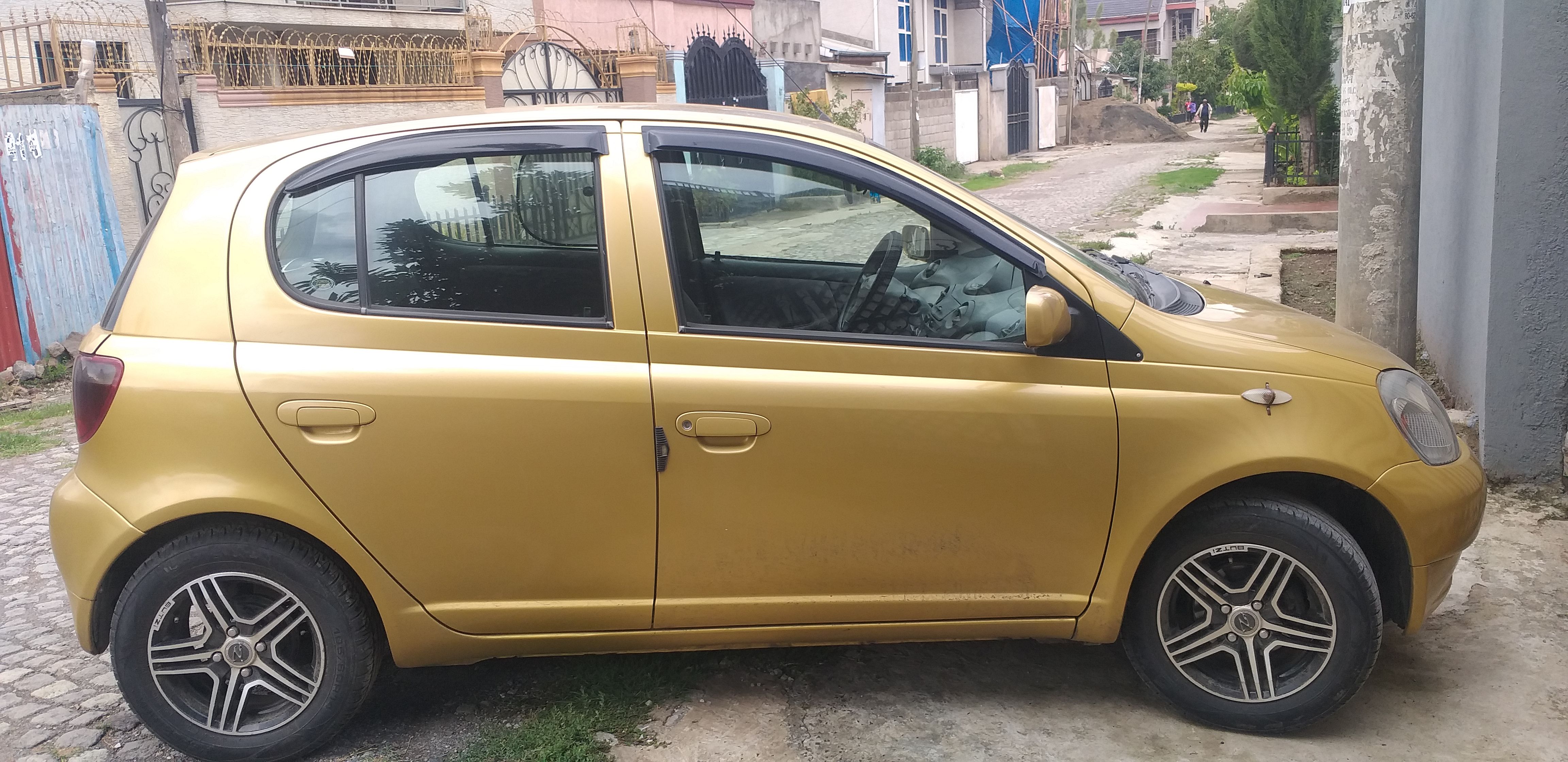 Toyota Vitz 2001 - Image