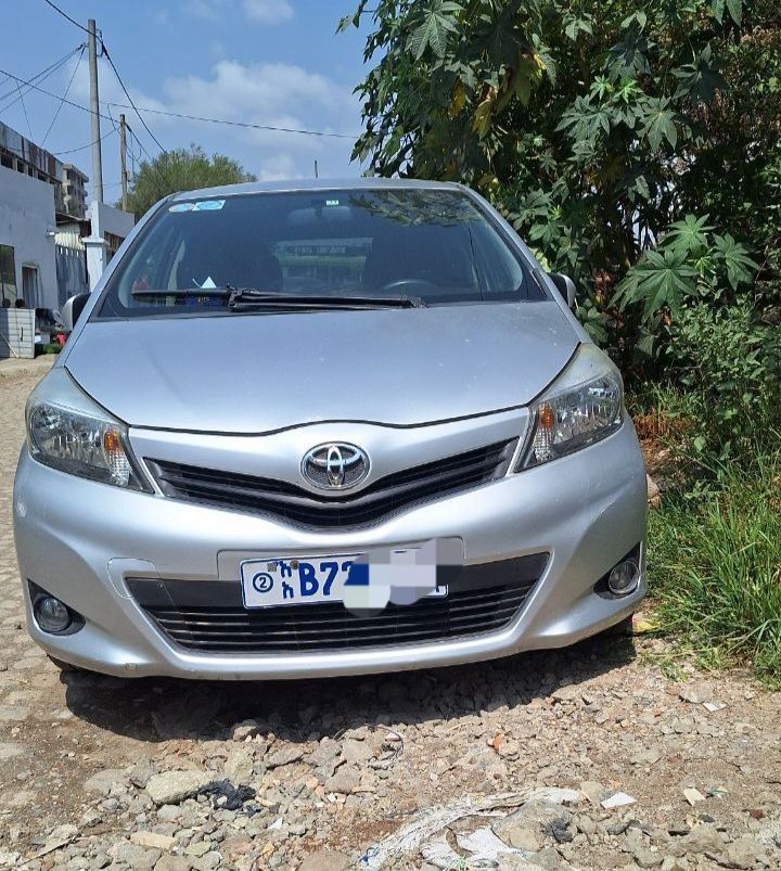 Toyota Yaris 2011