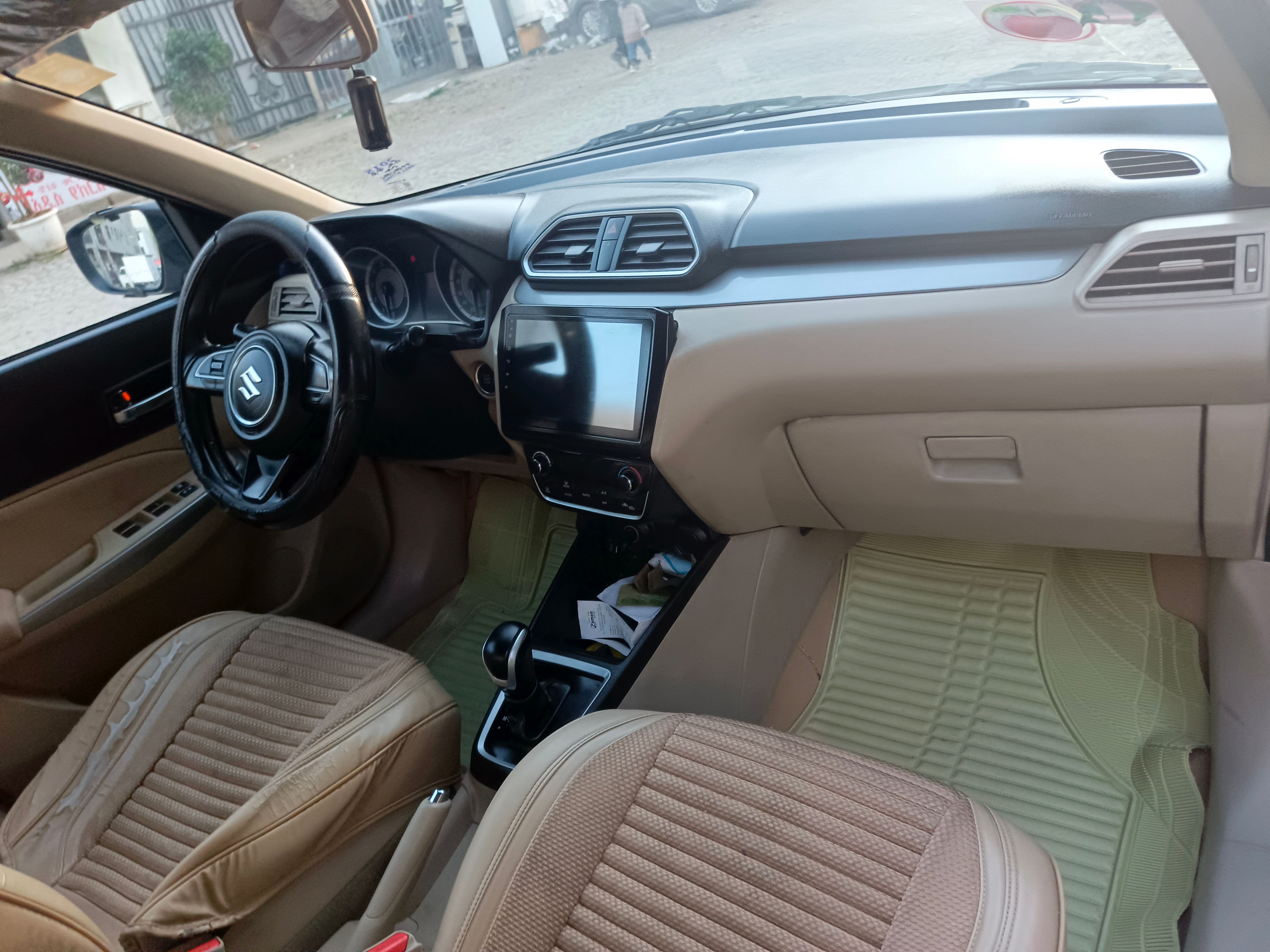 Suzuki Dzire - Image