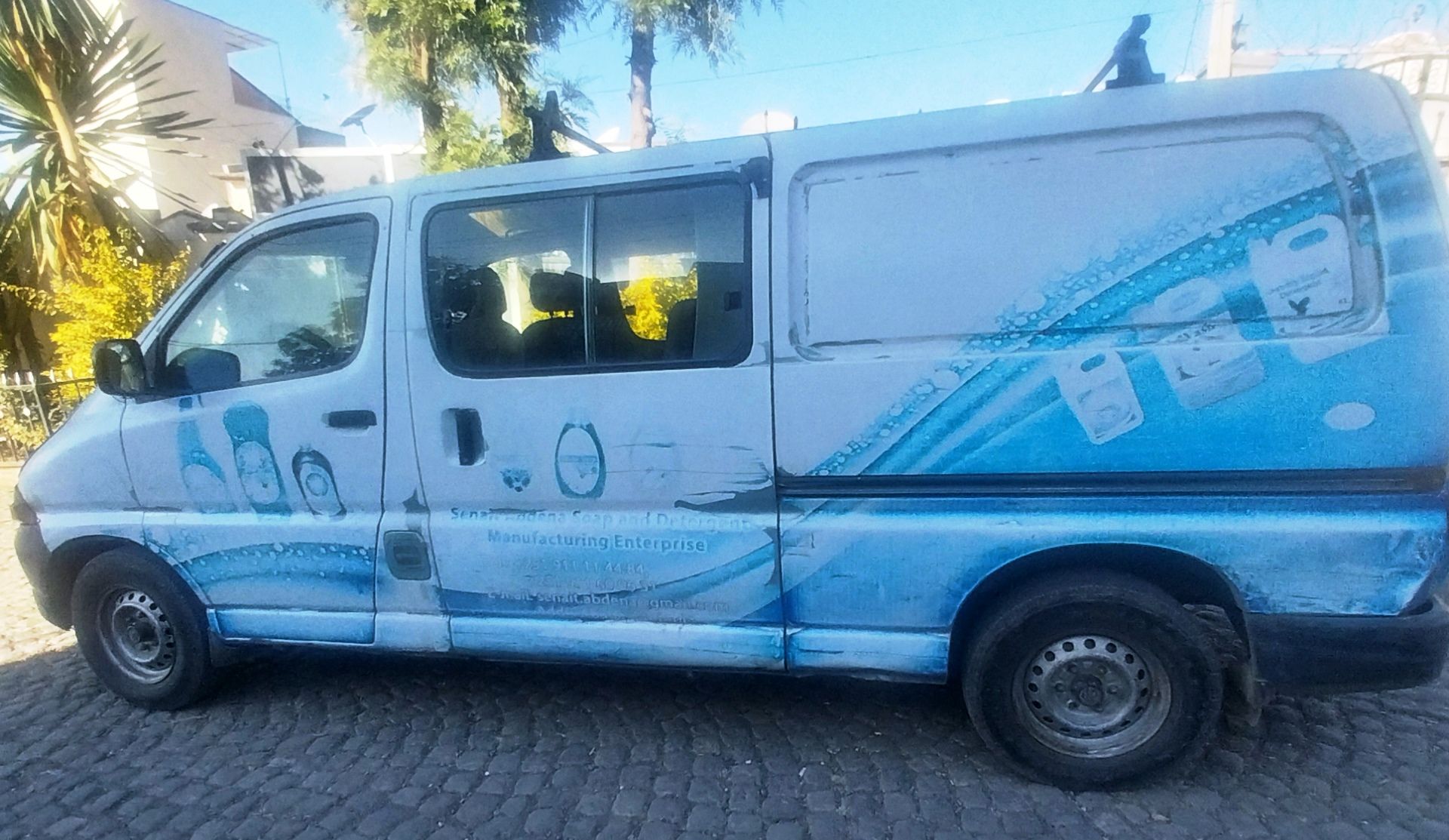 1997 Toyota Granvia HiAce (XH10) - Image