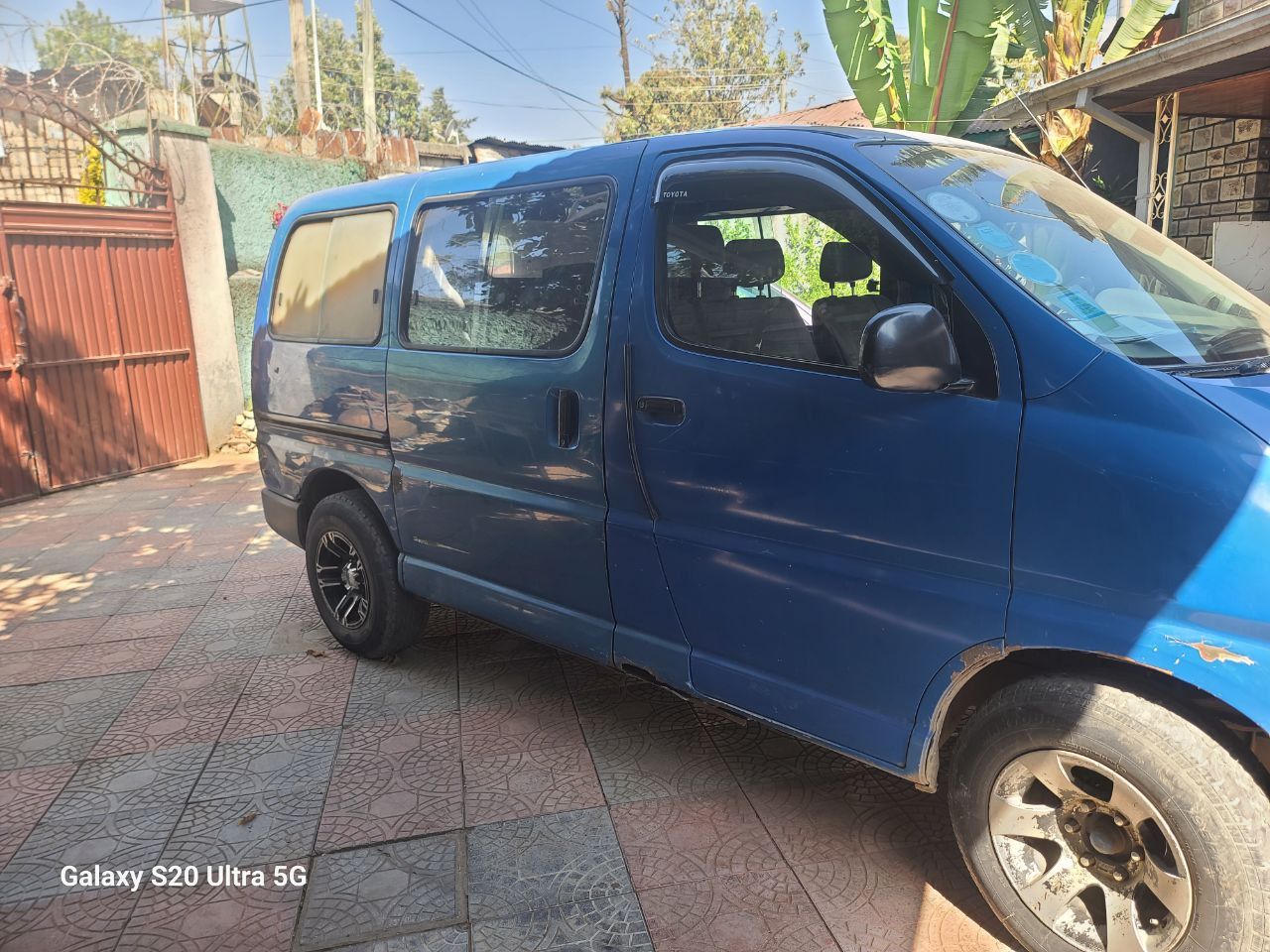 Toyota Dolpnin - Image