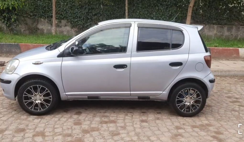 Toyota  vitz 2004 - Image