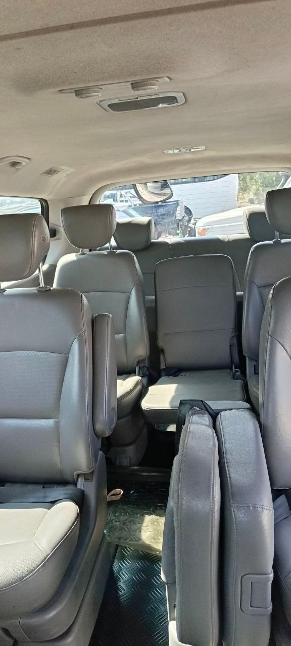 Hyundai Starex - Image