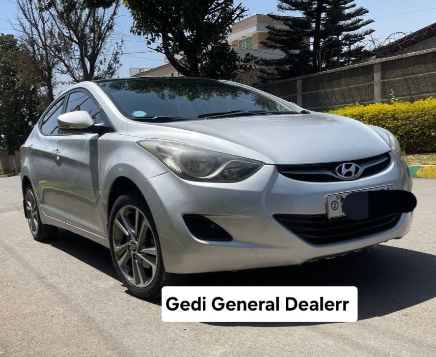 Hyundai Elantra 