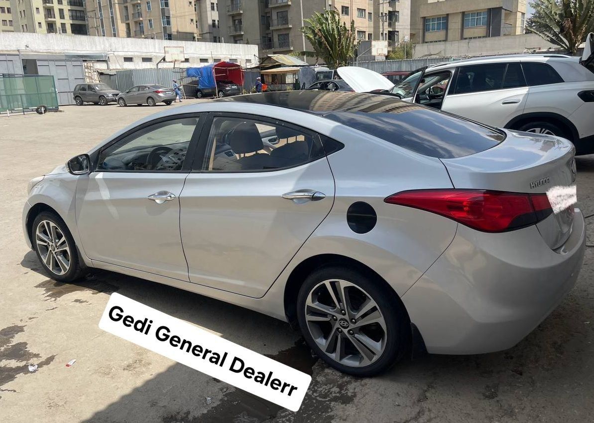 Hyundai Elantra  - Image