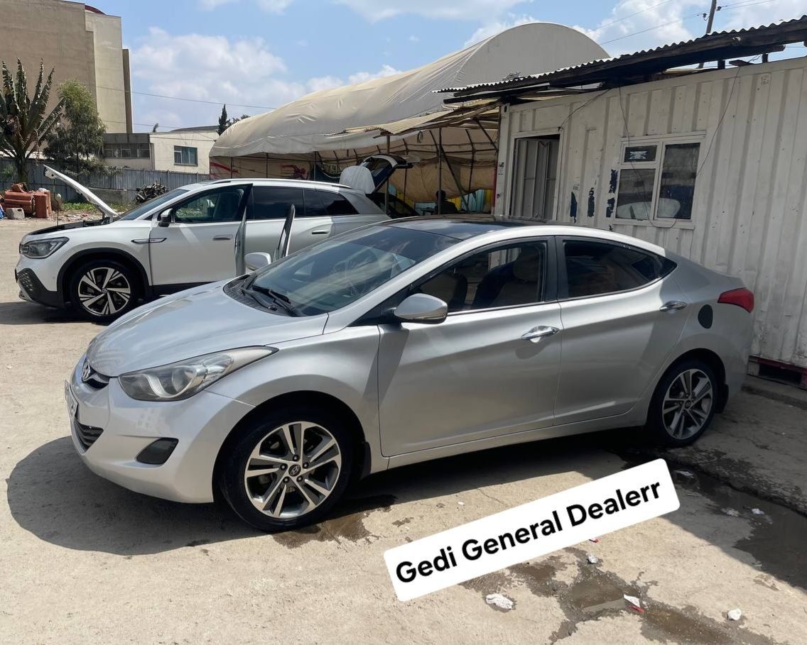 Hyundai Elantra  - Image