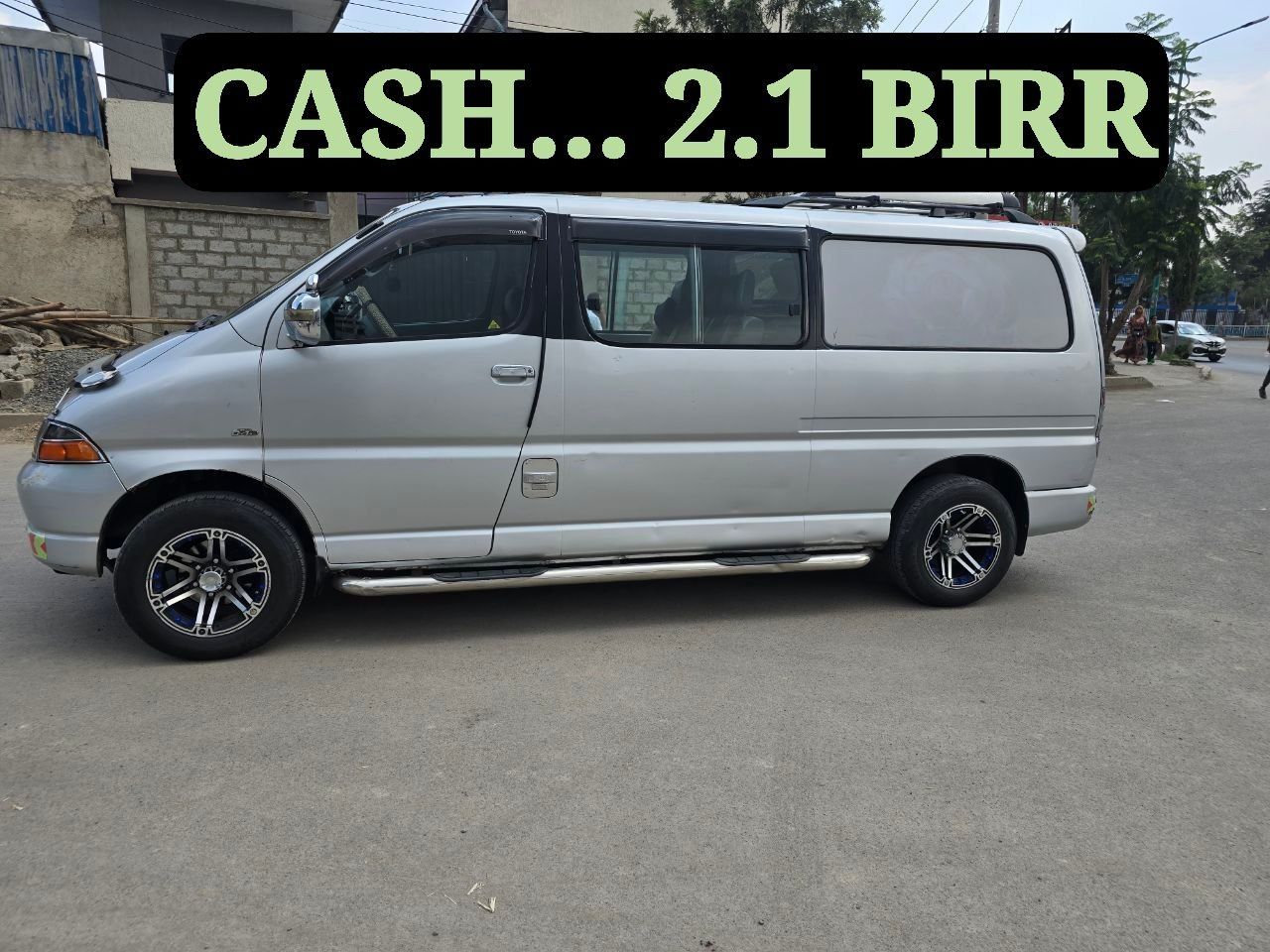 TOYOTA D4D HALF VAN - Image