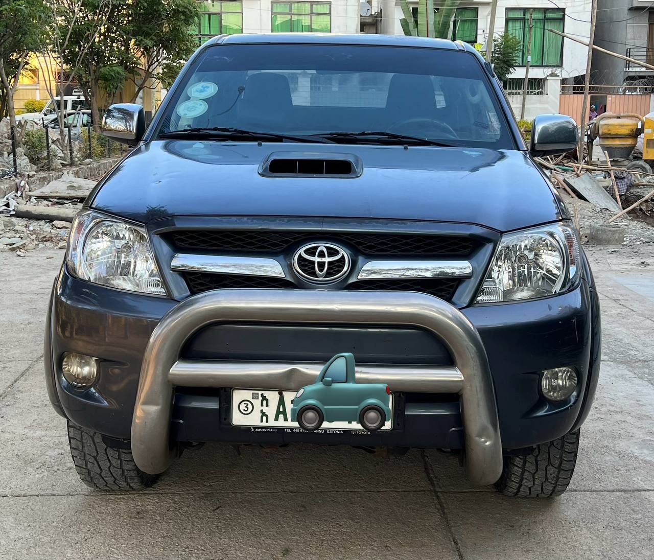 Toyota Hilux 2008( king cab)..Urgent Sale
