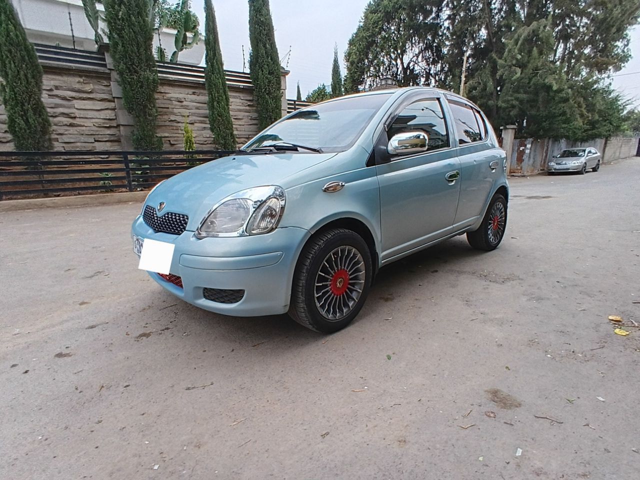 TOYOTA VITZ